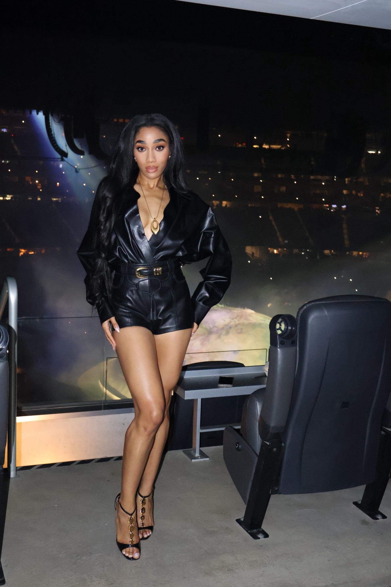 Hermès Runway FW25 Leather Shorts (these were special order from Hermès and not available to the public so I linked a dupe below 😭)

Norma Kamali Super Oversized Boyfriend NK Shirt Bodysuit in Black Soze XS (I would’ve gotten an XXS but they were out of stock 😭)

Madewell Women's Triple Keeper Belt in Black/Gold Size XS

Tom Ford Arp Pendant Necklace 

Tom Ford Embellished Croc Leather Heels

For my glowy legs I use FENTY Butta Drop Body Milk

And for my Body Glitter I use FENTY Body Lava 