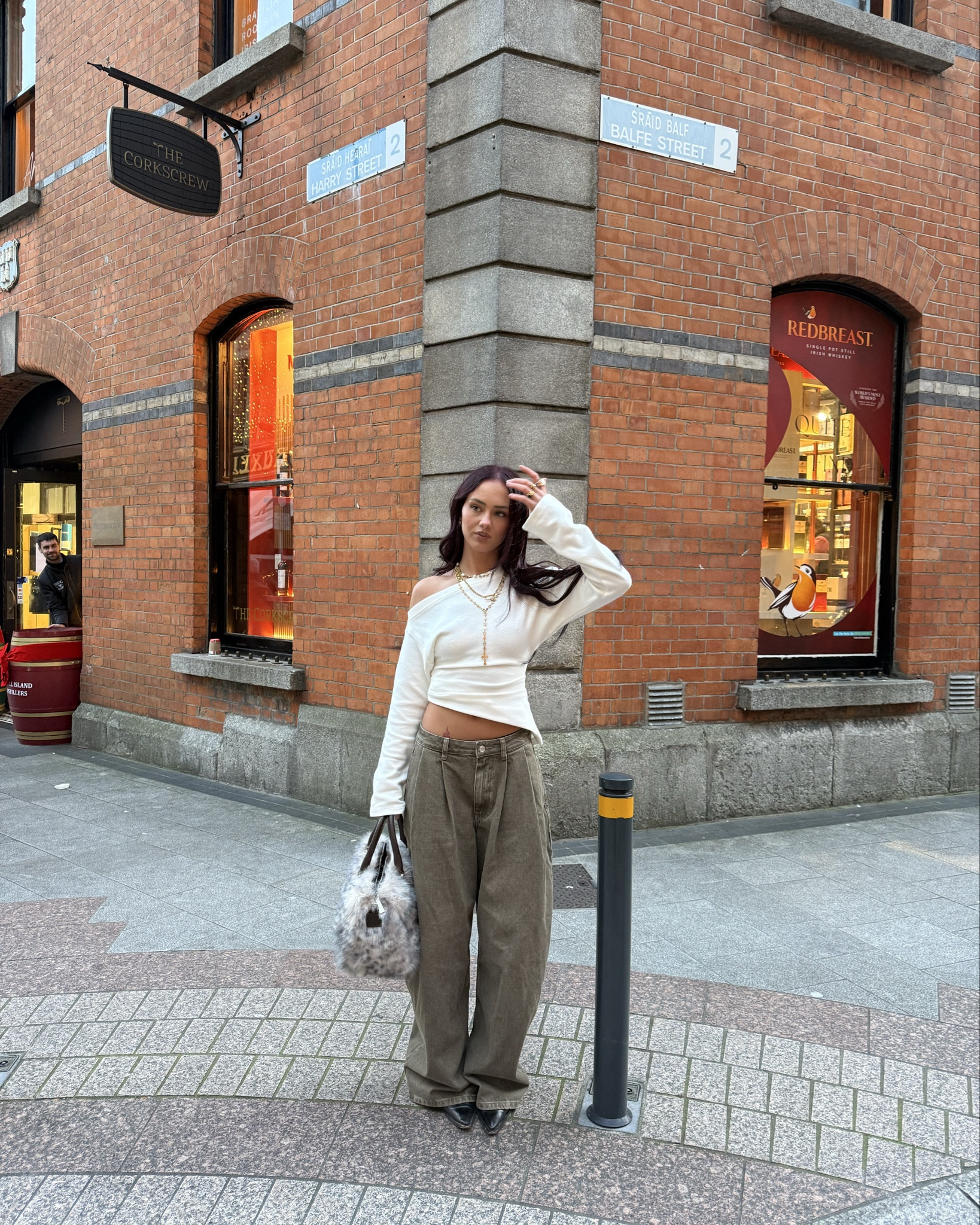 My fave type of fit rn 🙂‍↕️ 

Love the shape of this jumper andddd it comes in loads of gorgeous colours x

#LTKwinter #LTKeurope #LTKireland