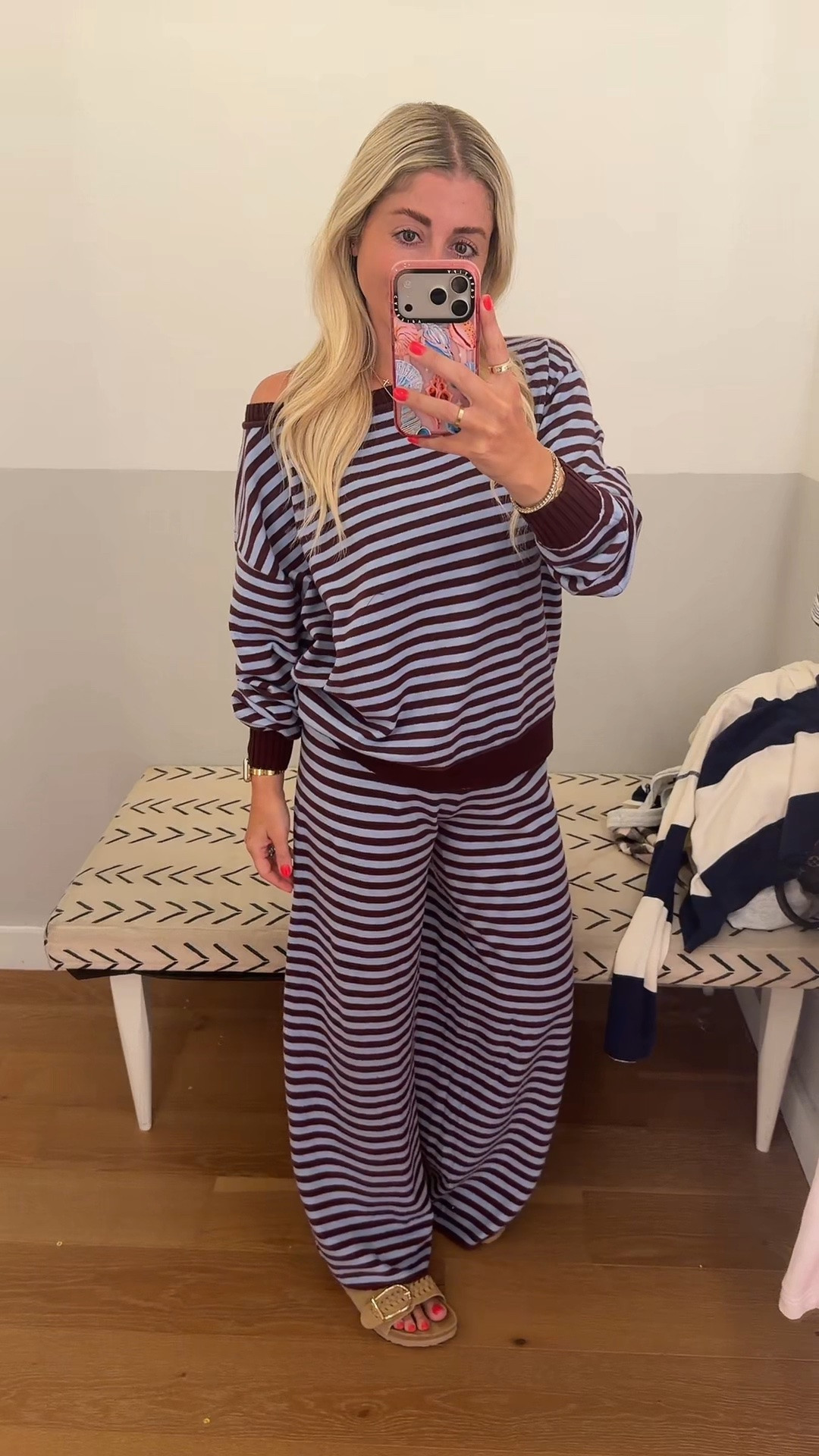 New @Aerie matching set
Size xs
Sandals tts
Fall outfit