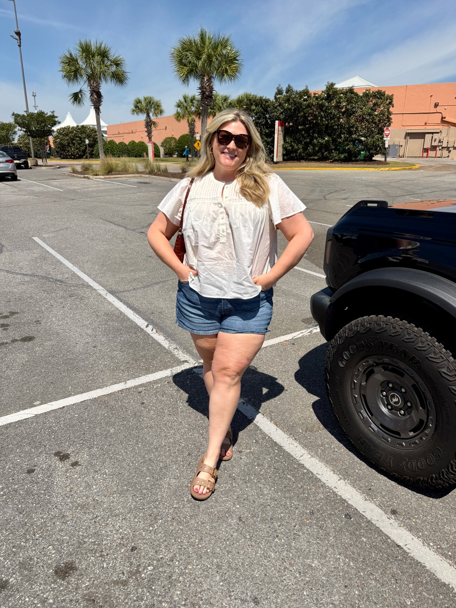 OOTD ☀️

#LTKPlusSize #LTKSeasonal #LTKootd