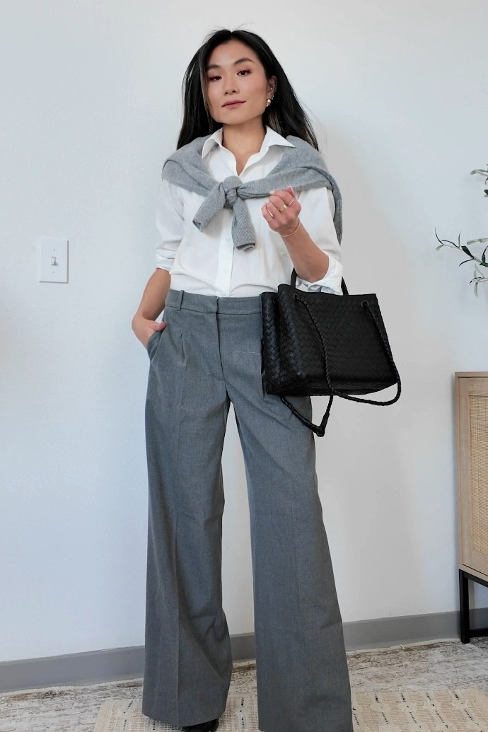 Cozy & chic cashmere sweaters for fall 

⟡ my measurements: 5’2” / 100 lbs / 32B / 00 bottoms 
⟡ everything is sized XXS or XS 
⟡ Watch the full video on YouTube

Love the clean, modern, elegant look of this top!

#LTKSeasonal #LTKWorkwear #LTKVideo