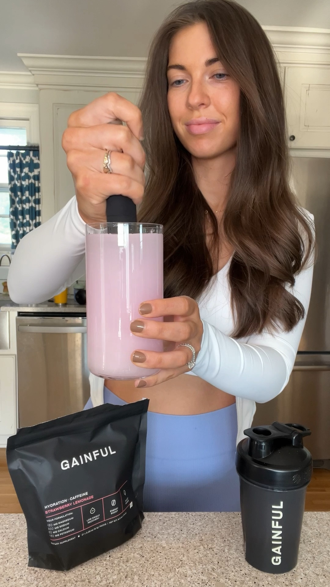 These products are so clean and actually do what they say 🙌🏼 Plus, it’s SO cool that it’s all customized specifically to you and your lifestyle! Click the link in my bio to check Gainful out and shop on my LTK💪🏼

 #Gainful #GainfulPartner #MakeYourGain #ad #greenspowder #hydration #hydrationtips #hydrationpackets #customizableproducts #customizedprotein 

#LTKFitness #LTKVideo #LTKSummerSales