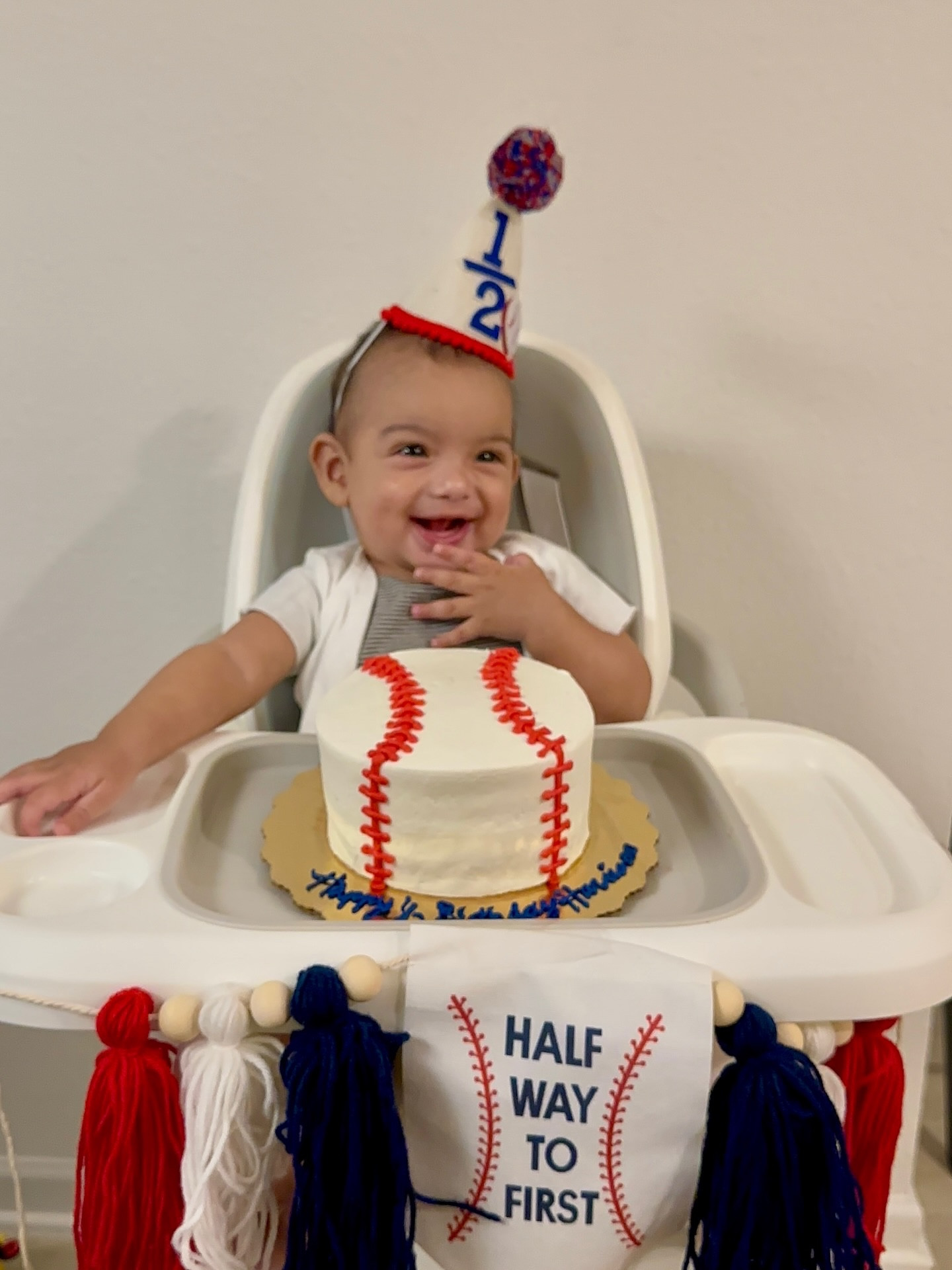 This past Saturday was Harrison’s half-birthday 🥹🤍 but we were so sick all weekend that we ended up taking these pics Monday night instead.

Even sick and all, he had the best time in this 5-minute shoot 😂

Honestly, he keeps up with all my shenanigans, and we are so incredibly blessed to have the happiest, most sociable little boy. My heart is so full 🤍

Swipe to see his little personality shine. Which picture is your fave? 

#Halfwaytofirst #HED #1/2birthday