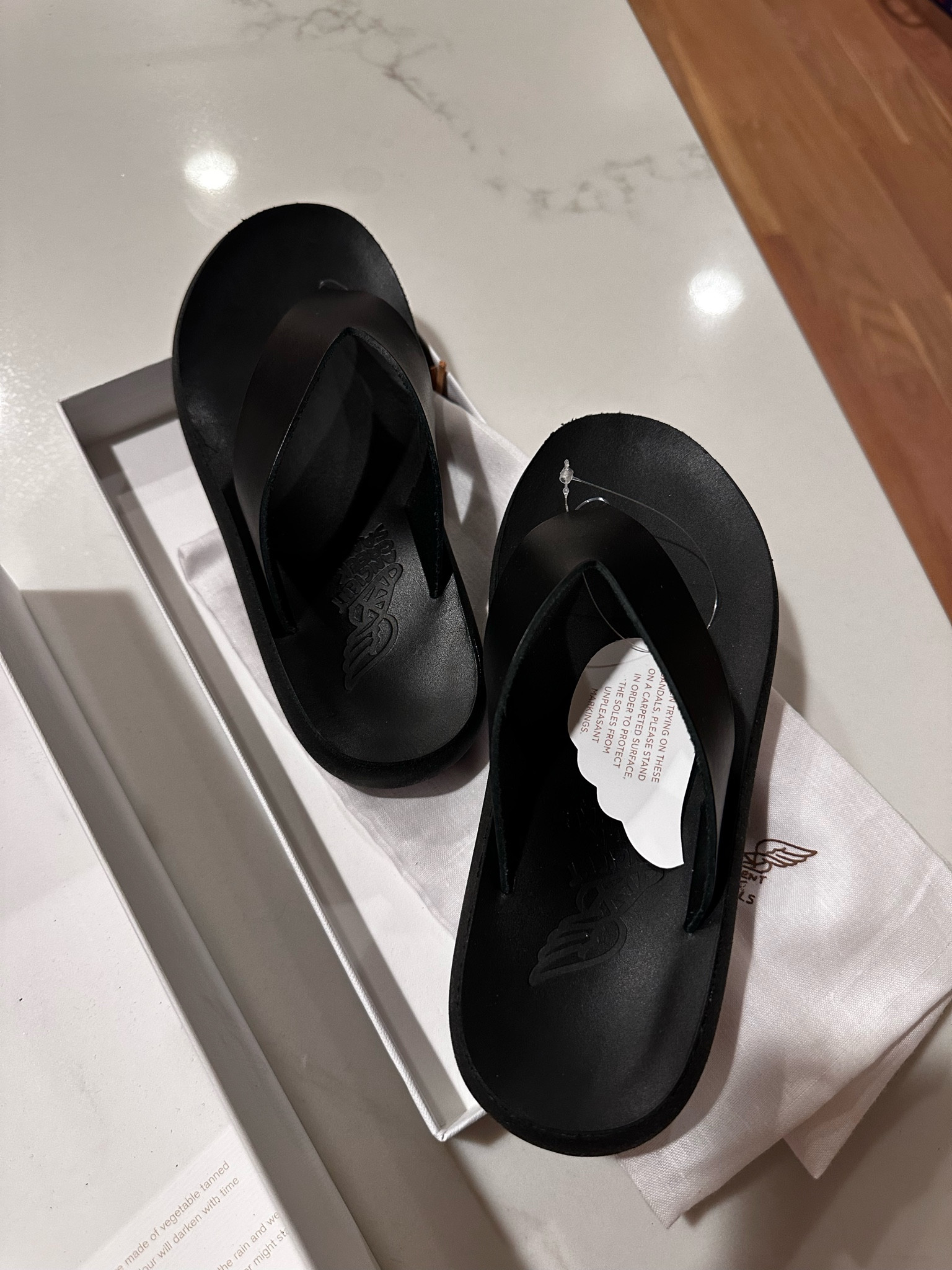 Summer leather sandals 🤍