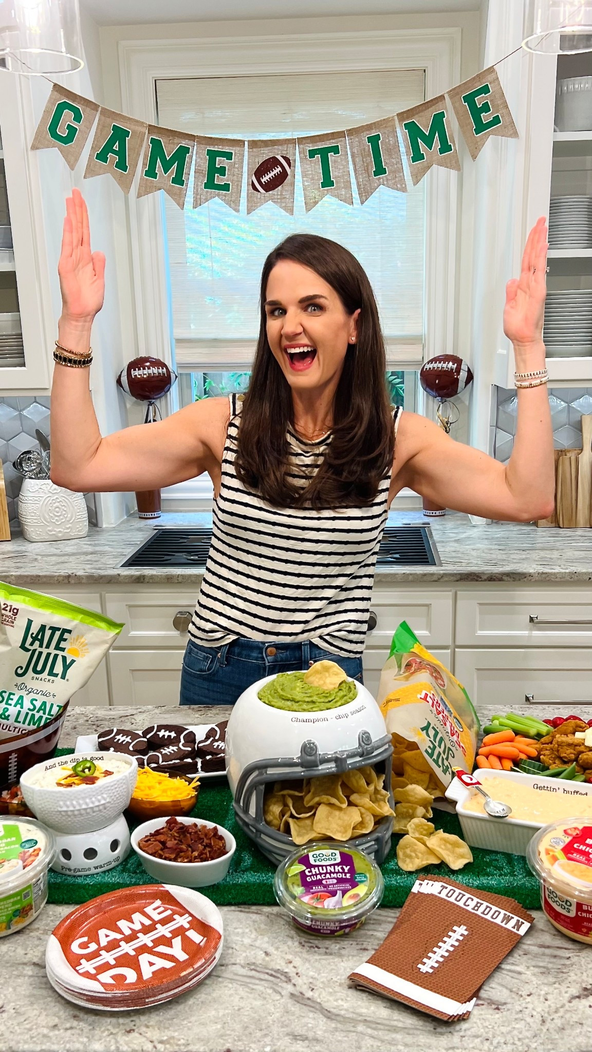 Get your fans ready for the big game with this delicious selection of chips and dips from Late July and Good Foods! Pair them with Mud Pie's new lineup of Football Tailgate-themed servers for a snack-sational win for the home team! 🏈🙌

#LTKParties #LTKFamily