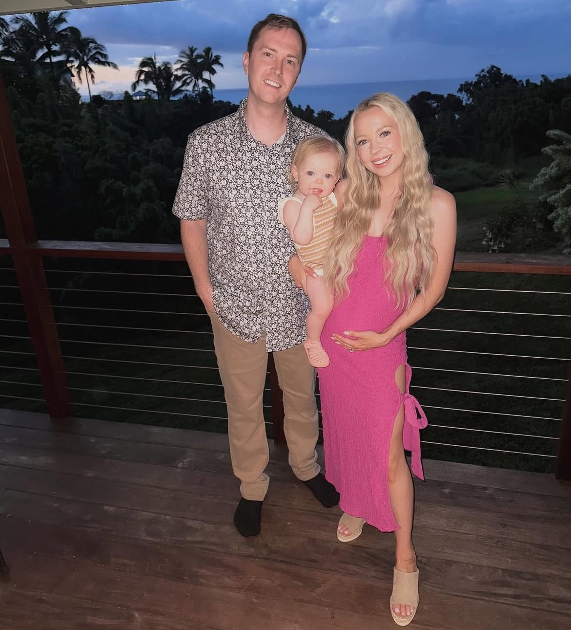 Hawaii dinner look 💗

#LTKFamily #LTKTravel #LTKStyleTip