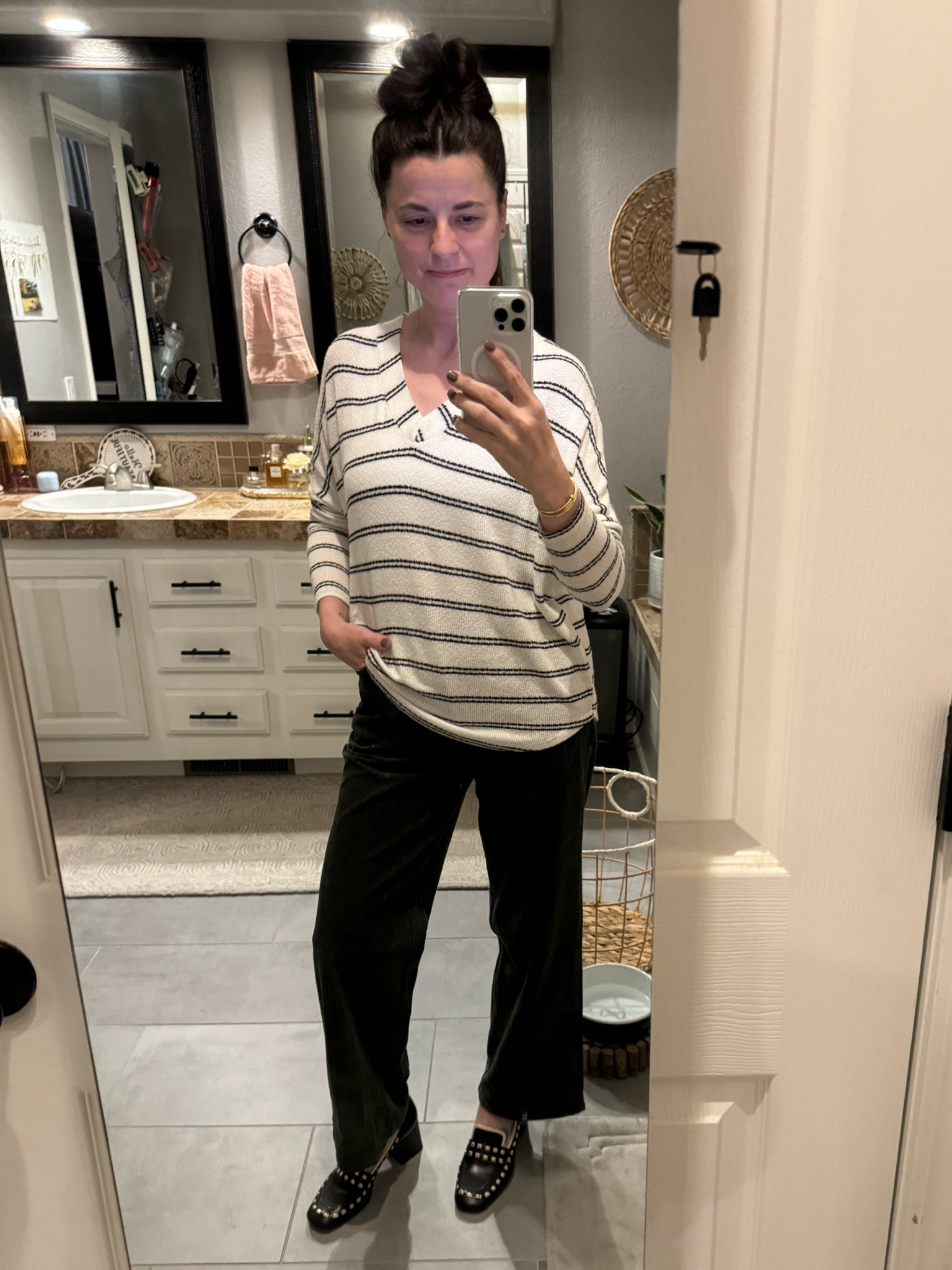 I love a versatile top that is not only flattering, but also extremely comfortable!  This one hits everything!!!

#LTKover40 #LTKstyletip #LTKfindsunder50