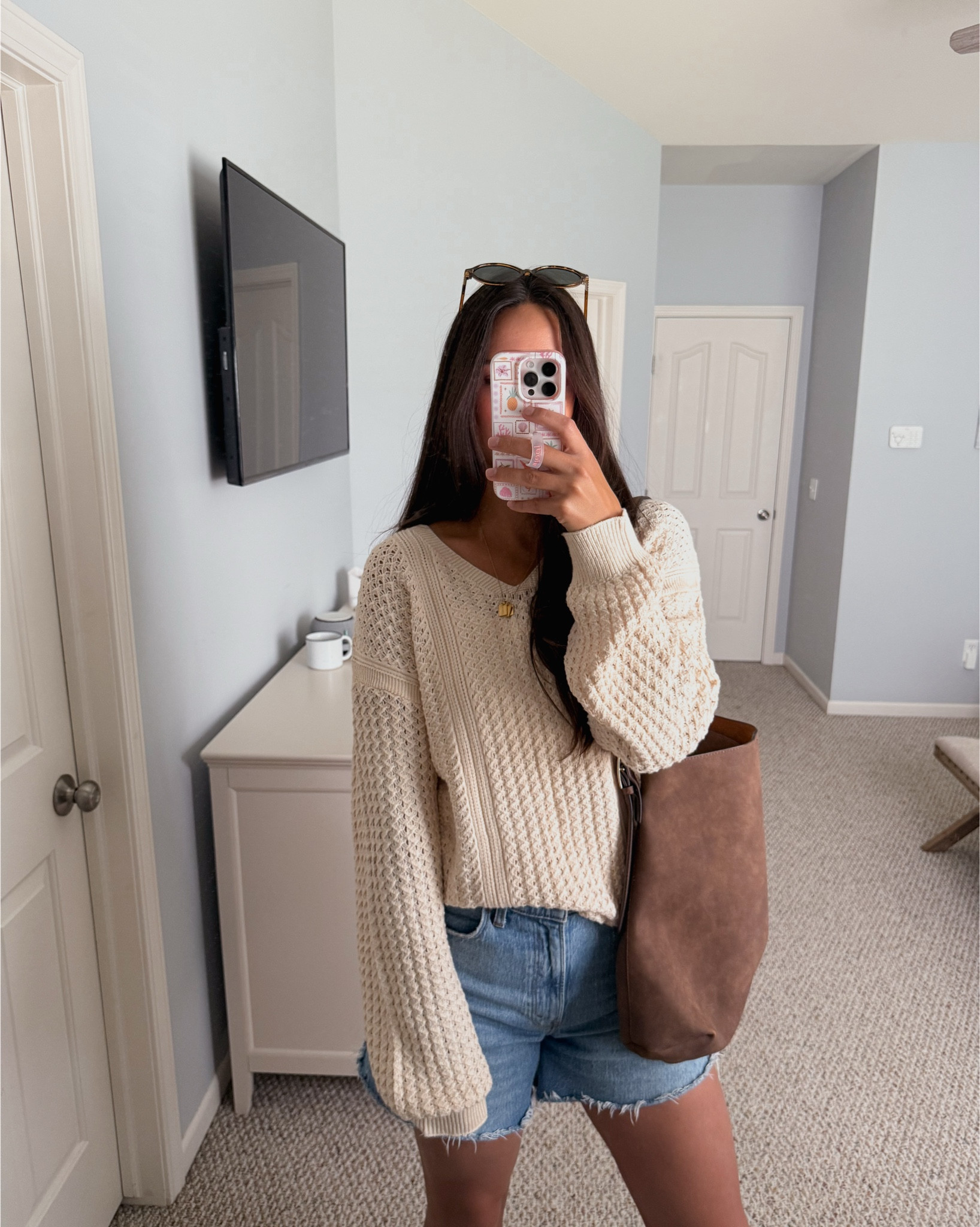 Fall favorites lately 

Fall outfits 
Fall nail polish 
Fall sweaters
Chocolate brown 
Adidas

#LTKFindsUnder100 #LTKStyleTip #LTKSeasonal