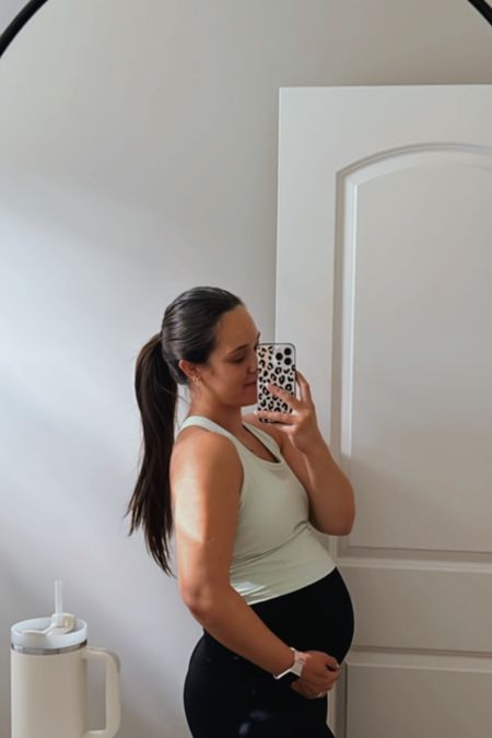 The best maternity workout leggings 

#LTKFind #LTKFitness #LTKbump