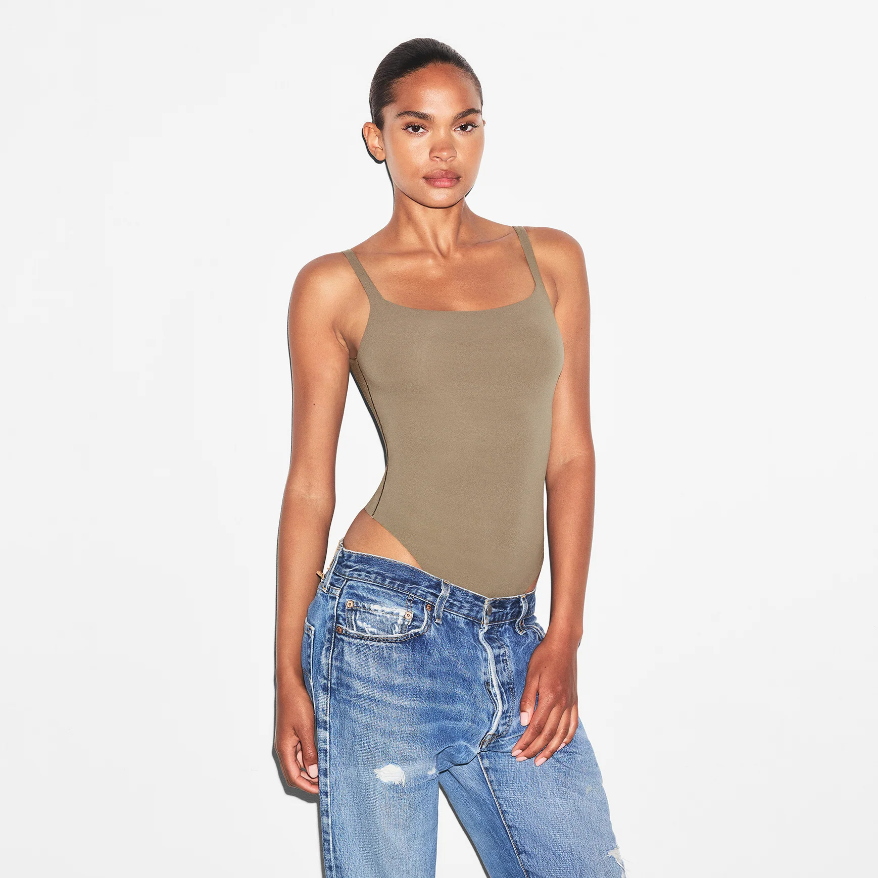 SKIMS Square Neck Bodysuit | Medium Neutral | Large | Fits Everybody | SKIMS (US)