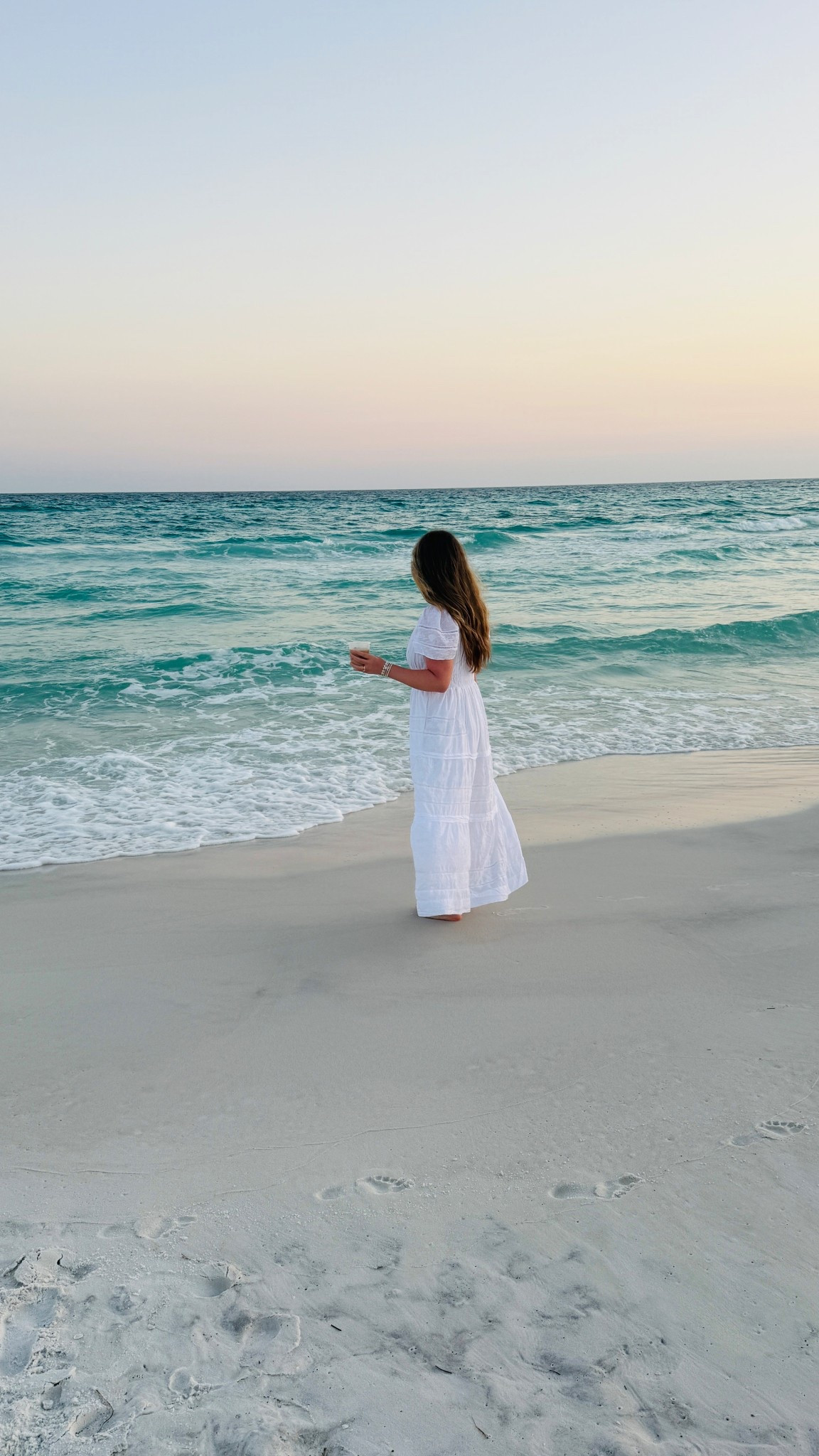 White dress that’s perfect for family beach photos or a bachlorette! 

#LTKTravel