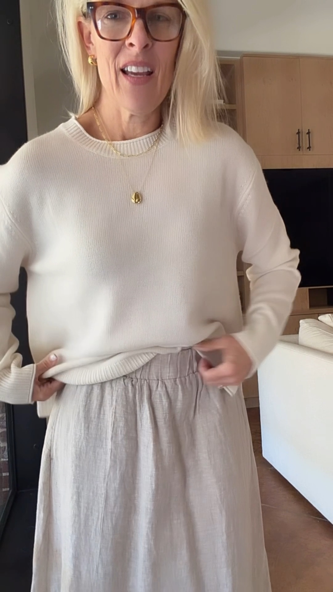 This lightweight cashmere sweater 🙌🏼🙌🏼🙌🏼

@onequince 

#LTKOver40 #LTKgrwm #LTKTravel