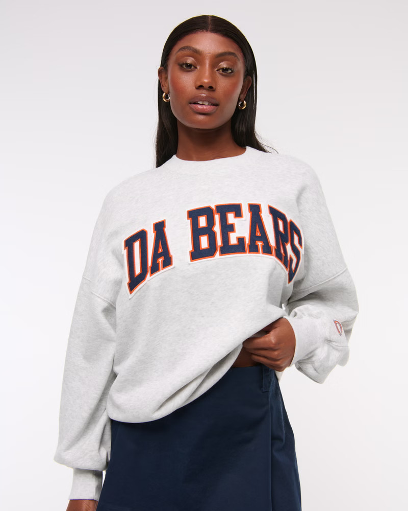 Women's Chicago Bears Graphic Oversized Sunday Crew | Women's Tops | Abercrombie.com | Abercrombie & Fitch (US)