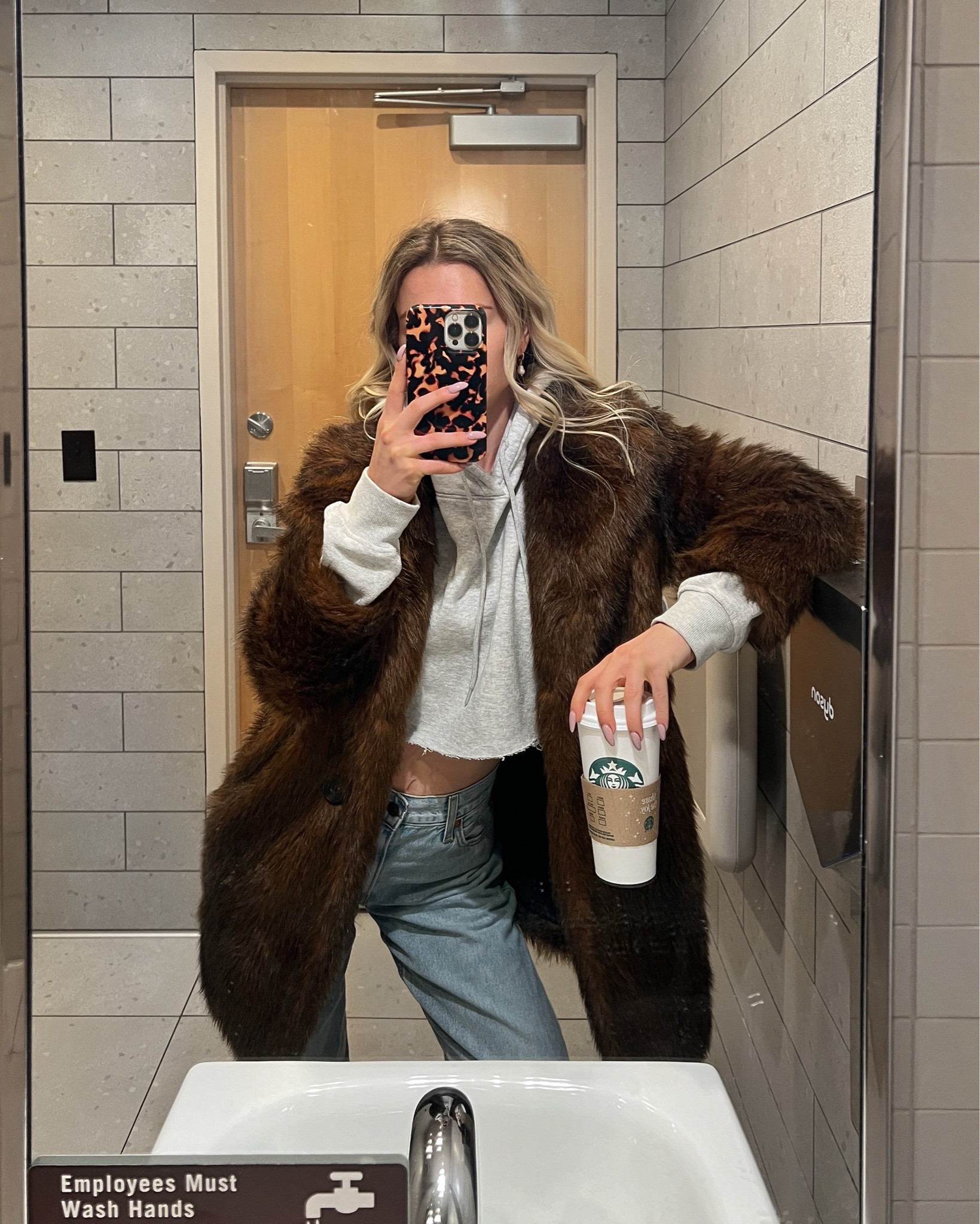 Cozy coffee fit ☕️

#LTKfindsunder100 #LTKstyletip #LTKfindsunder50