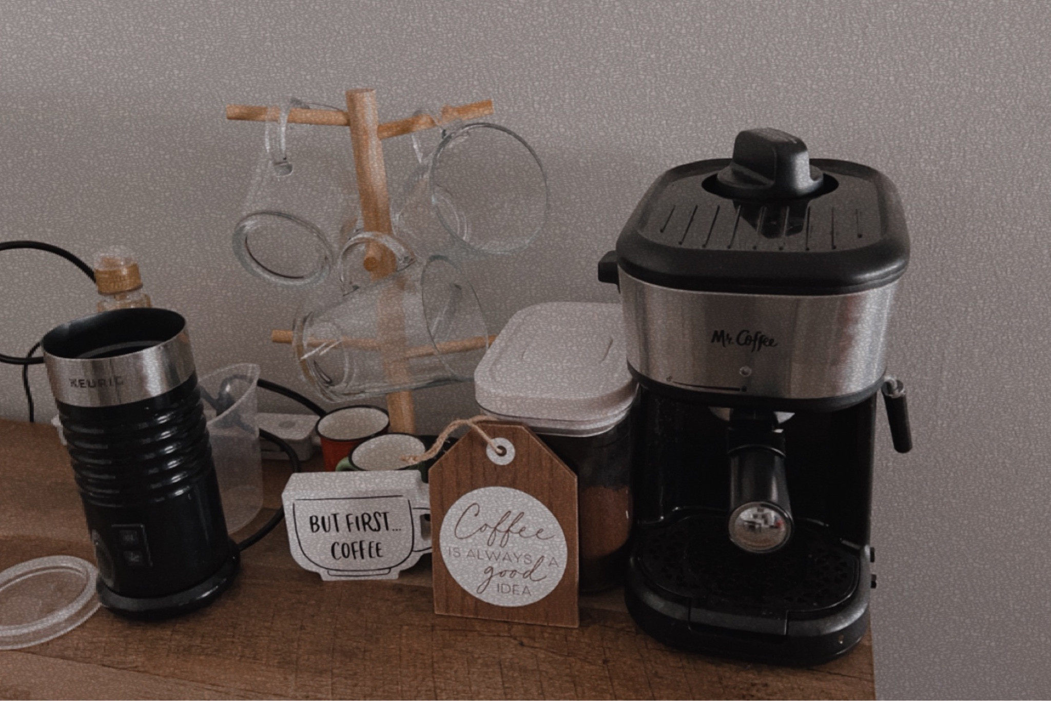 Personal believer in everyone should have an at home coffee bar 


#LTKhome