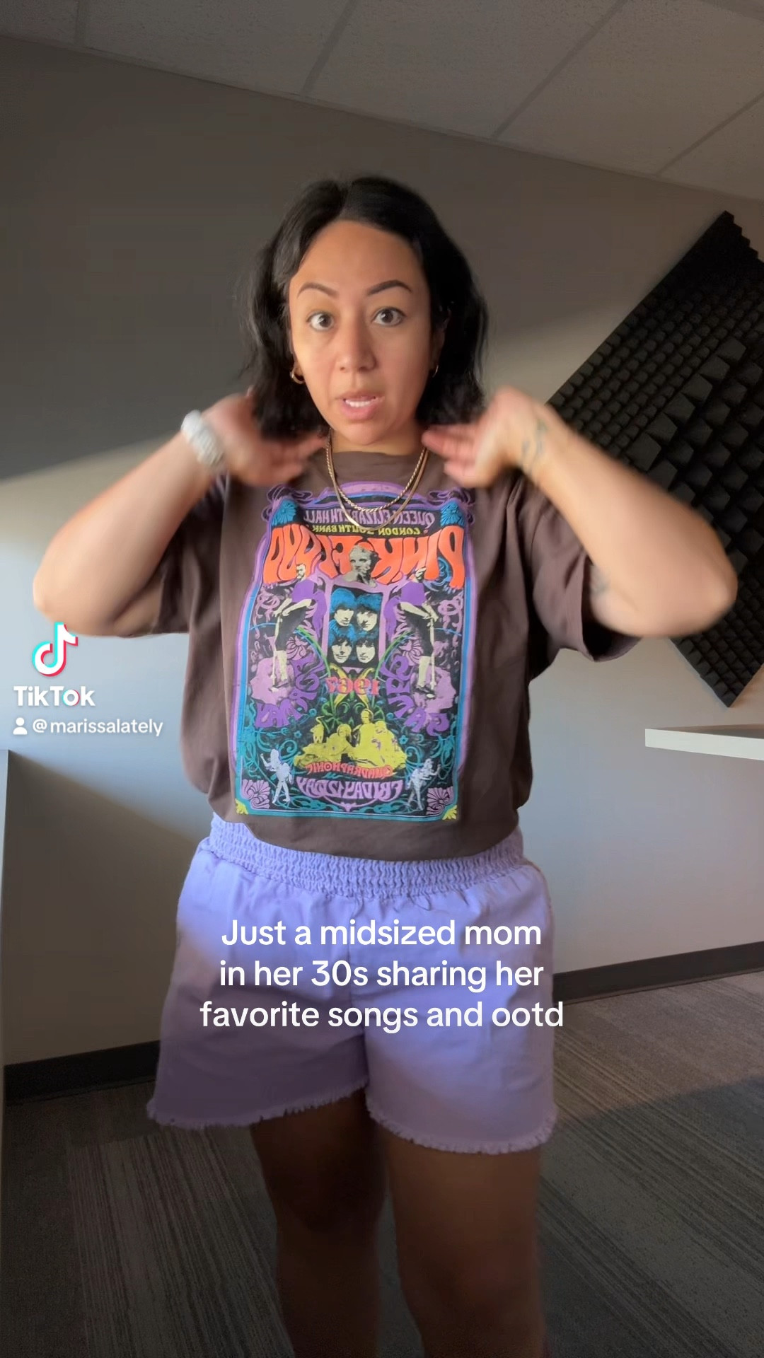 Comfy summer outfit with color!!

#LTKVideo #LTKMidsize #LTKFindsUnder50