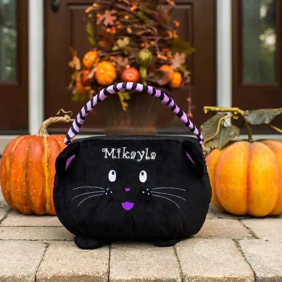 Black Cat Personalized Trick or Treat Basket - Etsy | Etsy (US)