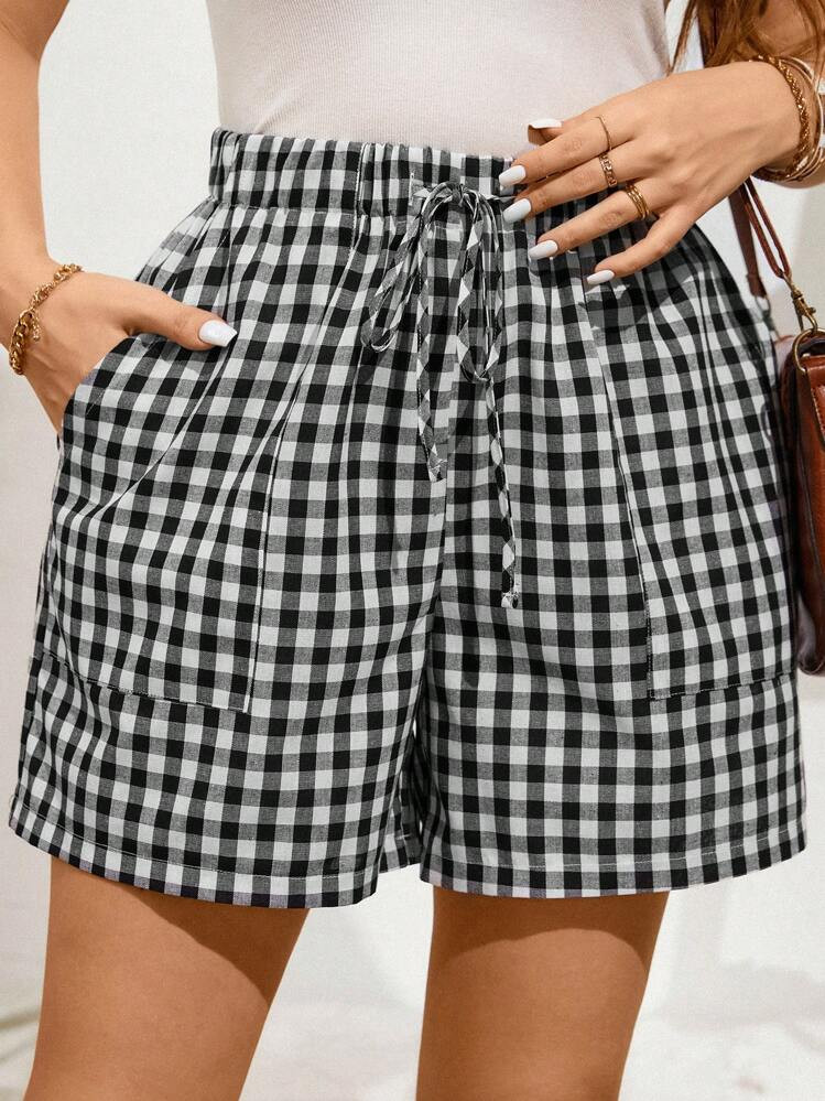 Luneh Women's Plus Size Fall Black And White Plaid Print Shorts Comfortable | SHEIN