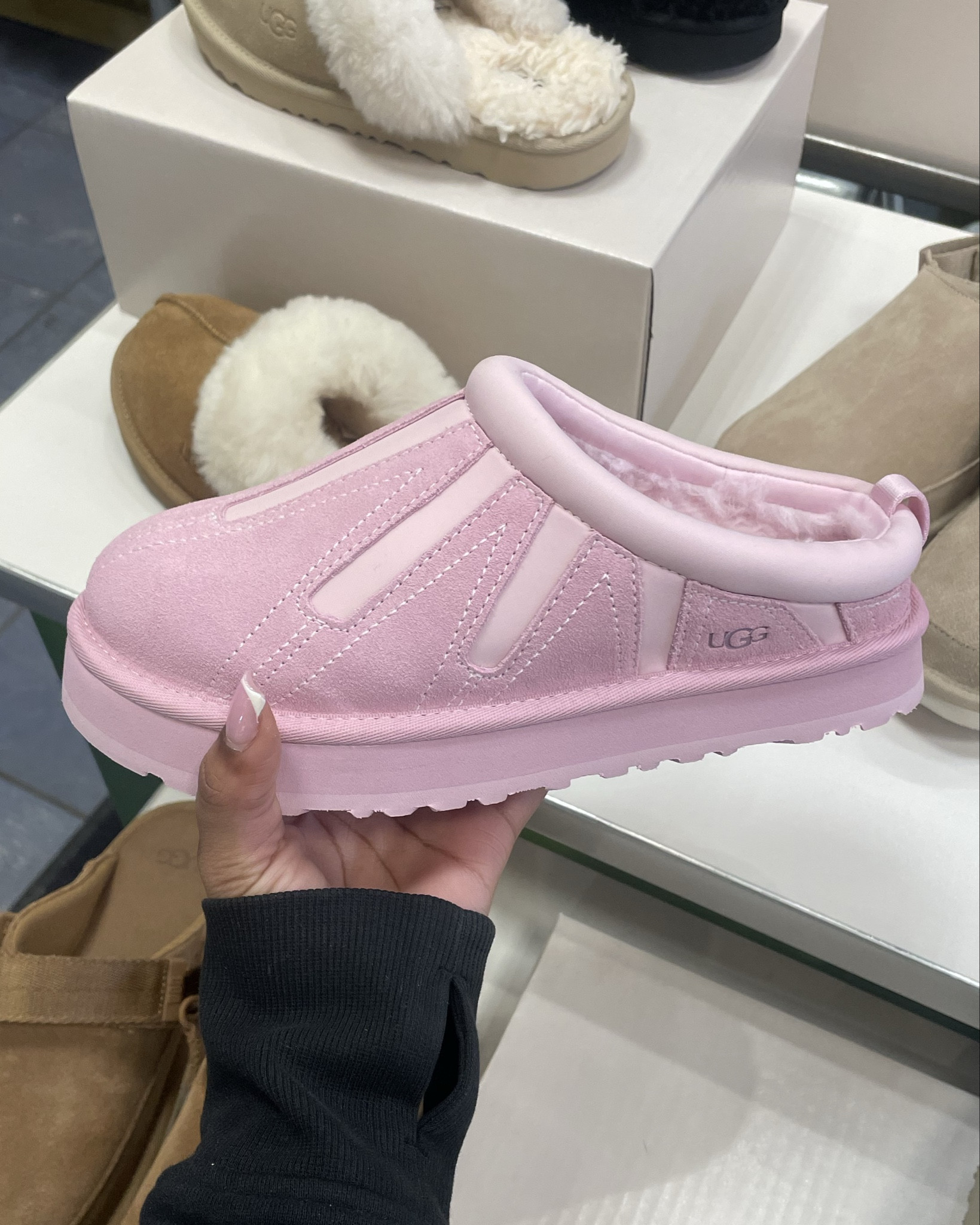 THE NEW ✨
Sun Wave Platform Slipper 
in Mustard Seed 💛 & Pink Jade 🩷

#LTKFindsUnder100 #LTKShoeCrush #LTKGiftGuide