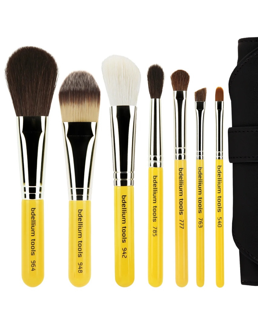 One of the most decent and budget friendly professional makeup brushes 

#LTKBeauty #LTKSaleAlert