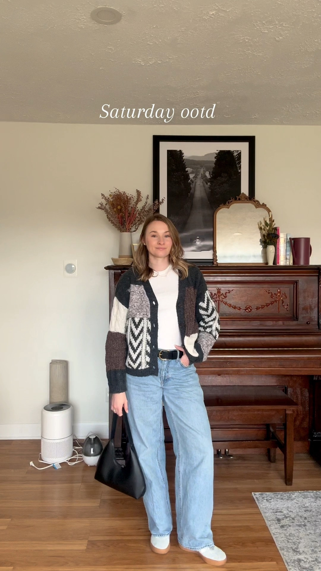 Saturday errands ootd! Loving this patchwork cardigan. 🩶

#LTKFindsUnder50 #LTKSeasonal #LTKootd