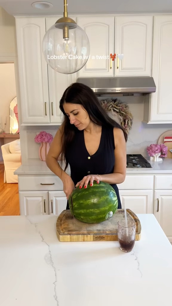 “Lobstah” cake 🦞🎂🍉

#LTKdayinmylife #LTKstorytime #LTKfoodie