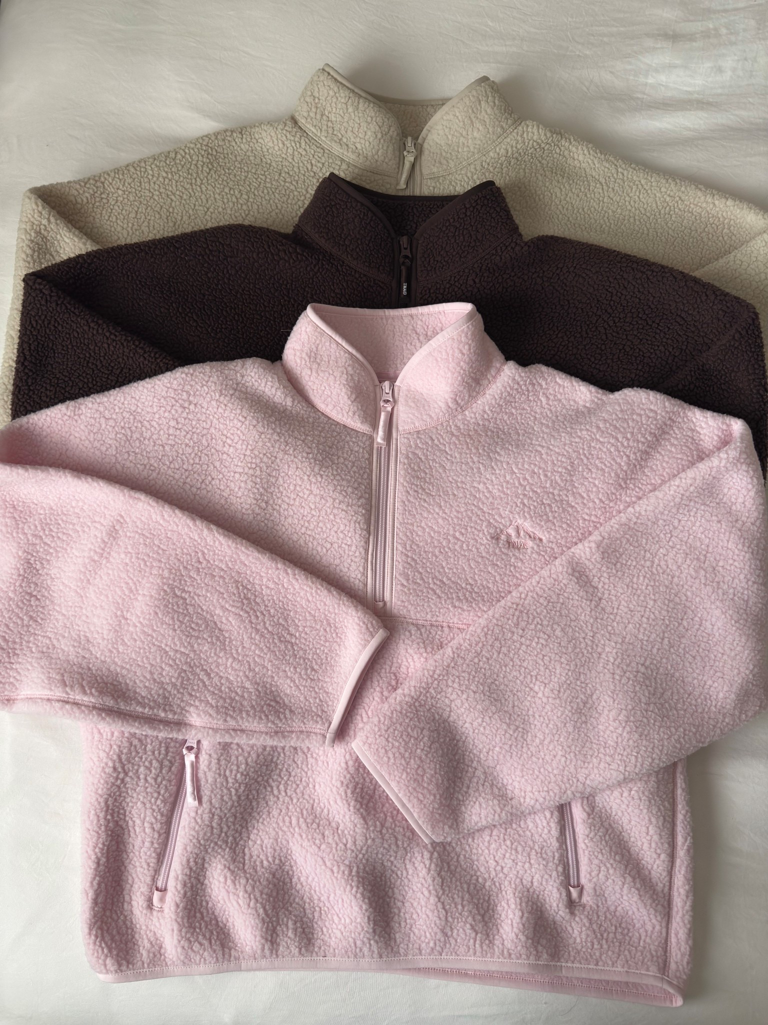 These fleece jackets are perfect gifts!

#aritzia #fleece #giftideas #loungewear 

#LTKHoliday #LTKGiftGuide