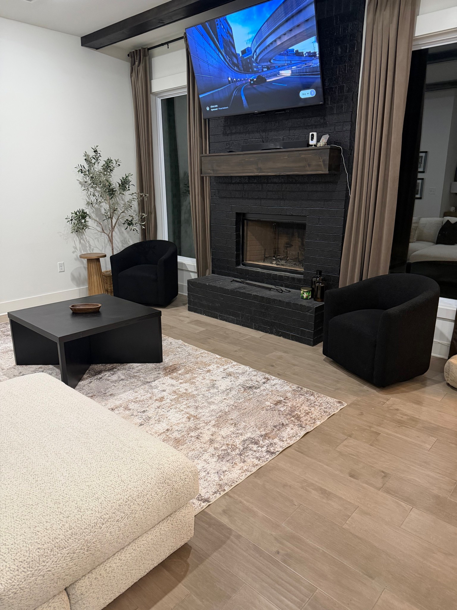Neutral warm rug 9X12!