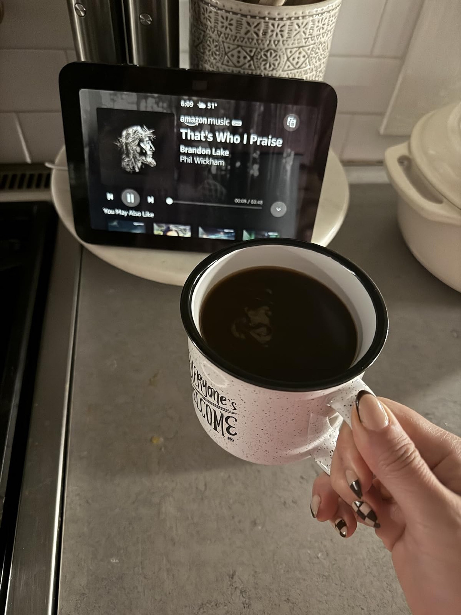 Morning routine with my instant coffee and echo show! 

Morning routine, Morning coffee, Echo show, Amazon finds, Amazon home finds

#LTKSeasonal #LTKHome