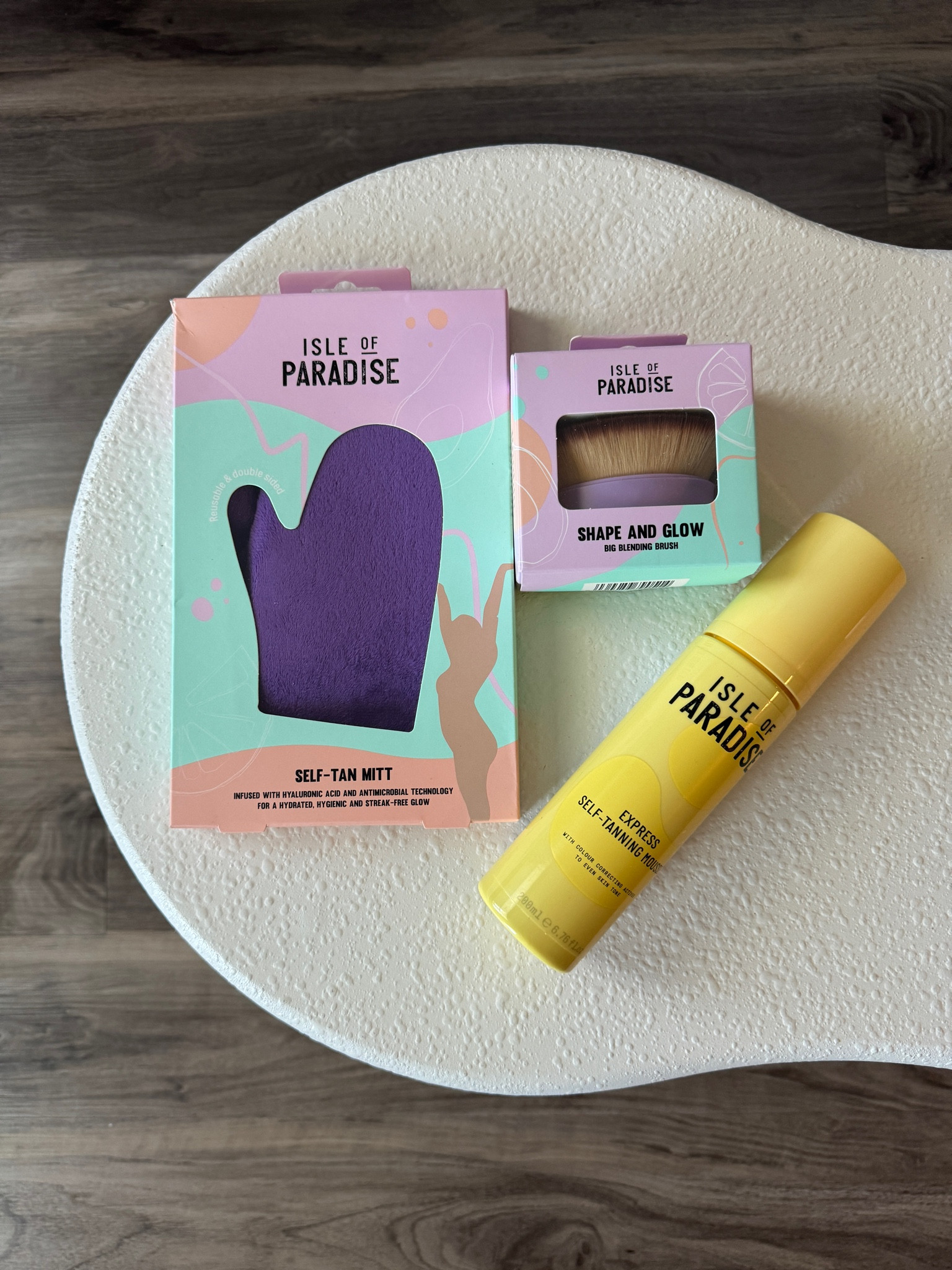 New fav self tanner?! You only need to leave on for 30 mins !! And the color is so so natural I love! Great for girlies who just CANNOT sit in tanner for long lol 

#LTKbeauty #LTKSeasonal #LTKGiftGuide