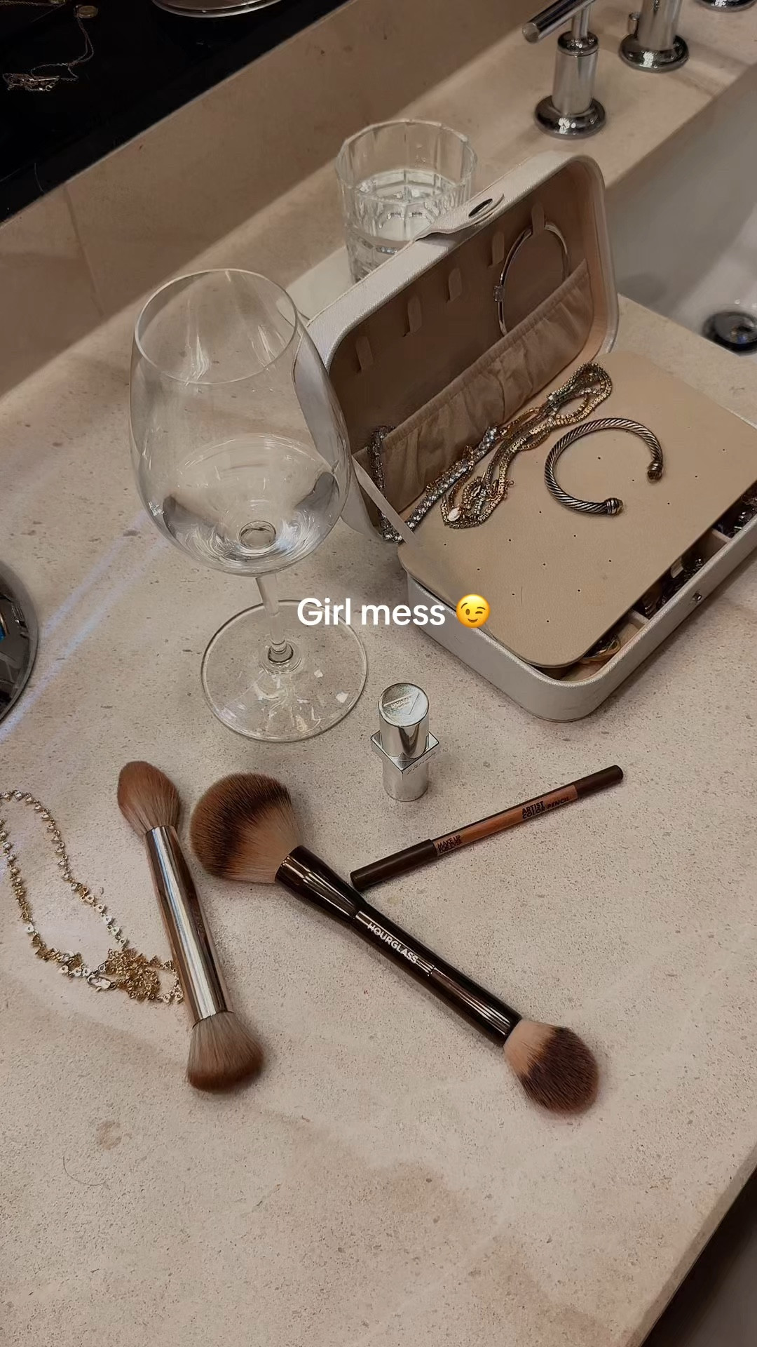 Girl mess

#LTKBeauty