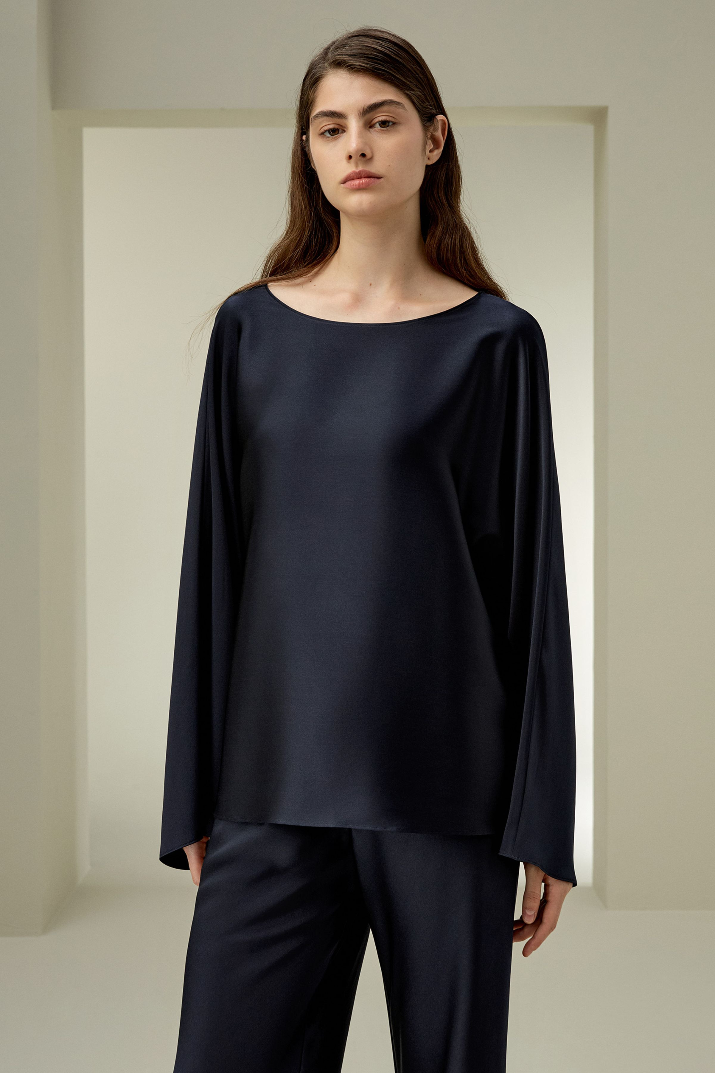 Silk Charmeuse Crewneck blouse | LilySilk