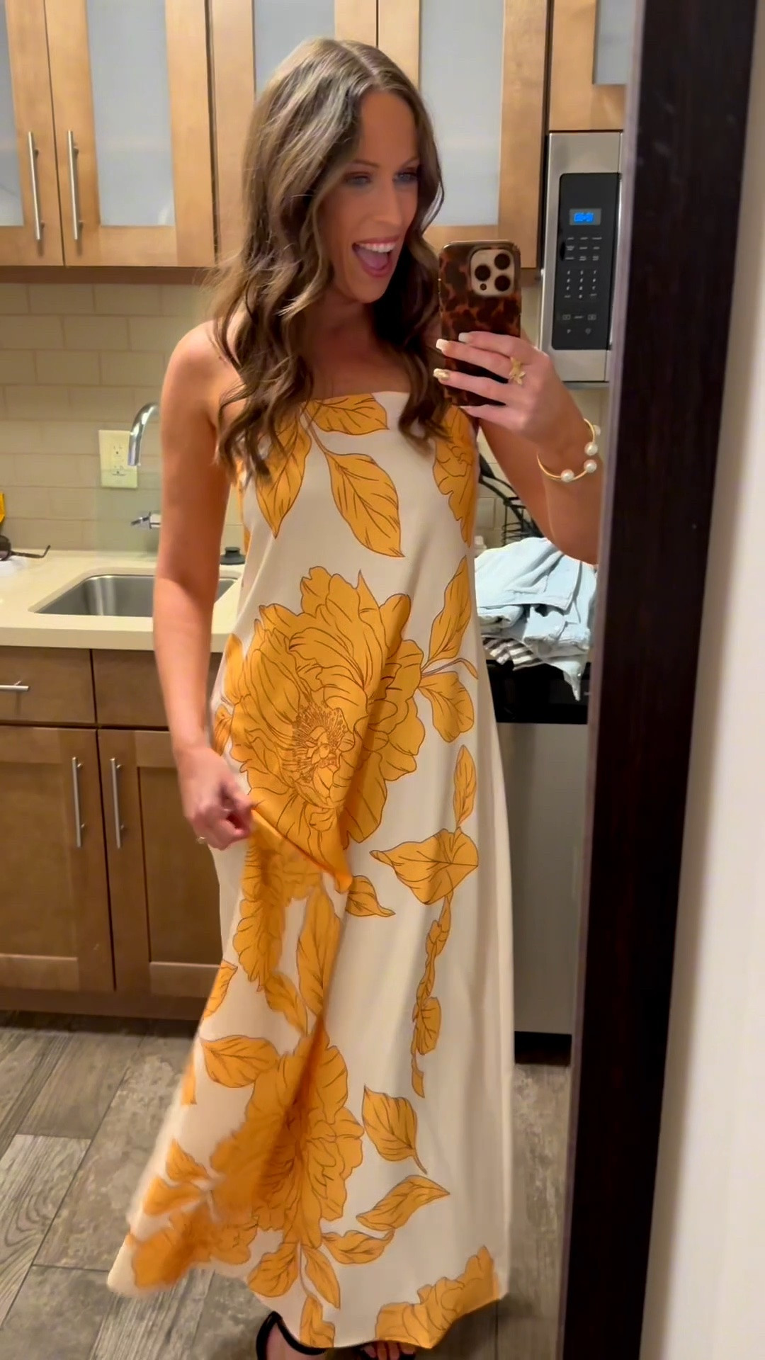Amazon dress!💛

Wedding guest dress, yellow floral dress, gala dress, event dress, Amazon accessories, long dress, formal event gown

#LTKootd #LTKgrwm #LTKWedding