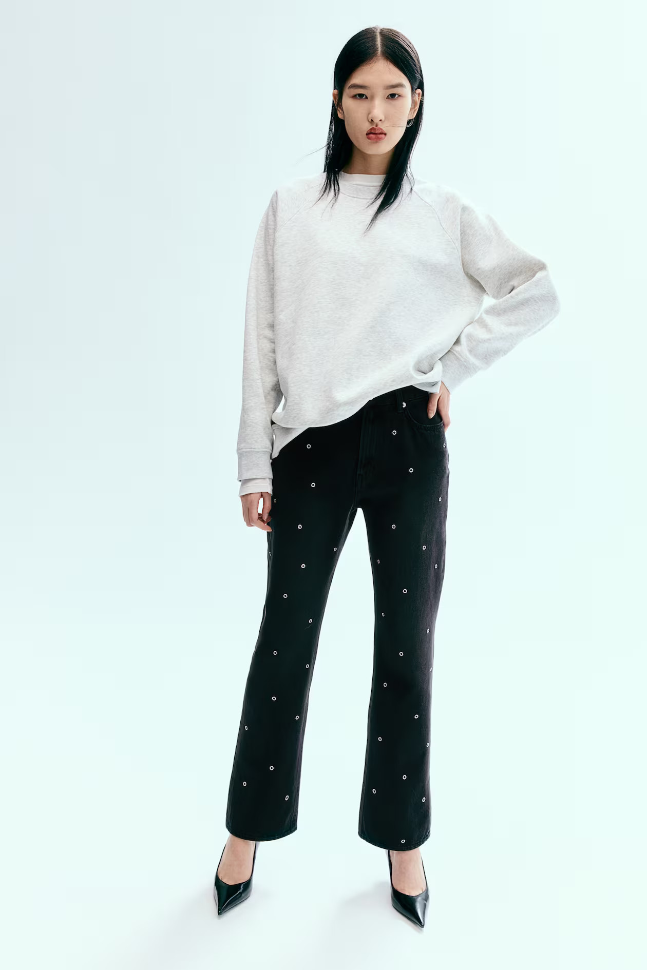 Straight Jeans mit Zierösen - Schwarz/Washed out - Ladies | H&M AT | H&M (DE, AT, CH, NL, FI)