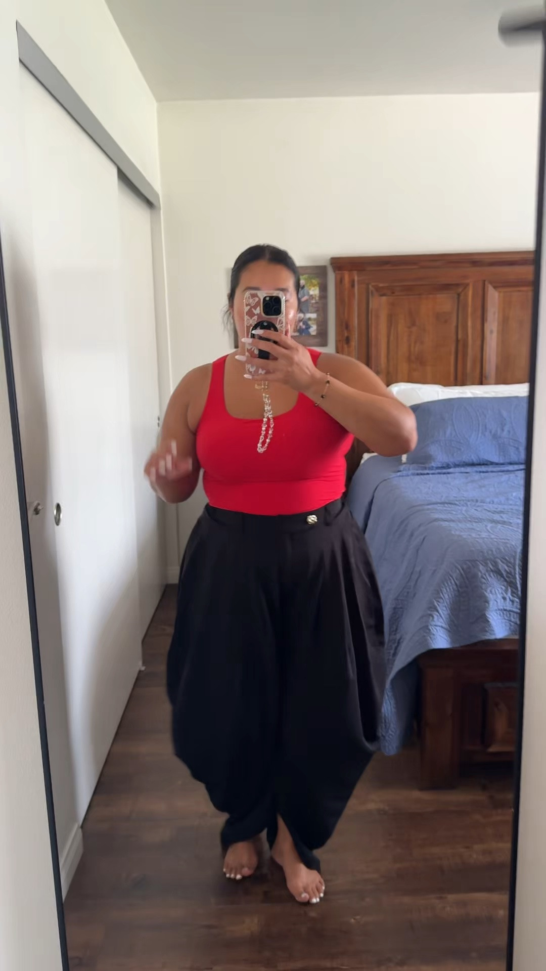 The cargo baggy pants of our dreams for us midsize/ Curvy girls! And so tummy friendly 

Pants - XL/ If you don’t want an oversized baggy fit- order true size 

Curvy outfit 
Curvy fashion
Midsize outfit 
Midsize fashion
Tummy friendly pants

#LTKootd #LTKMidsize #LTKgrwm