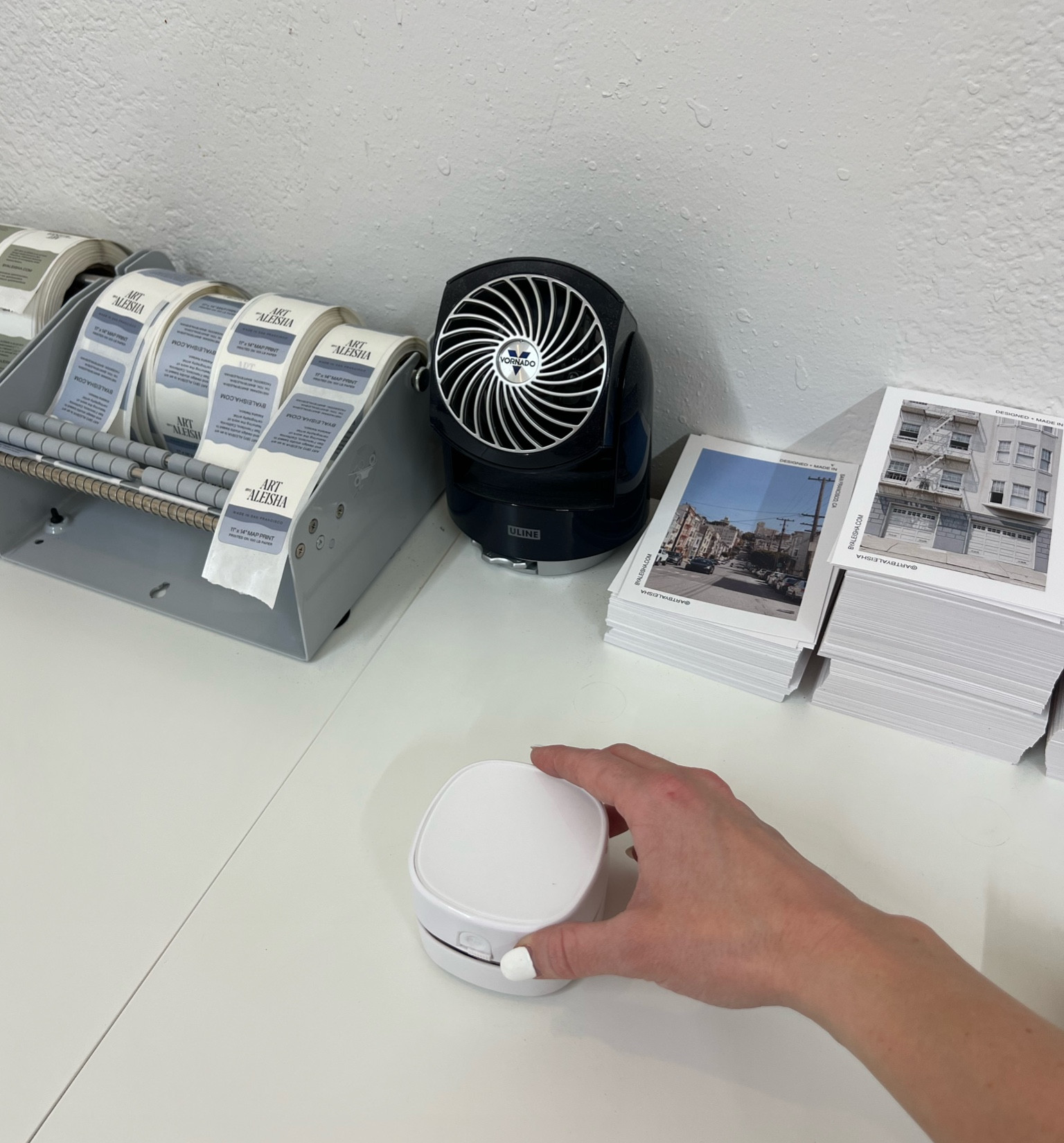 My can’t live without it: this tabletop vacuum 🧹 #office #home #officeessentials

#LTKhome