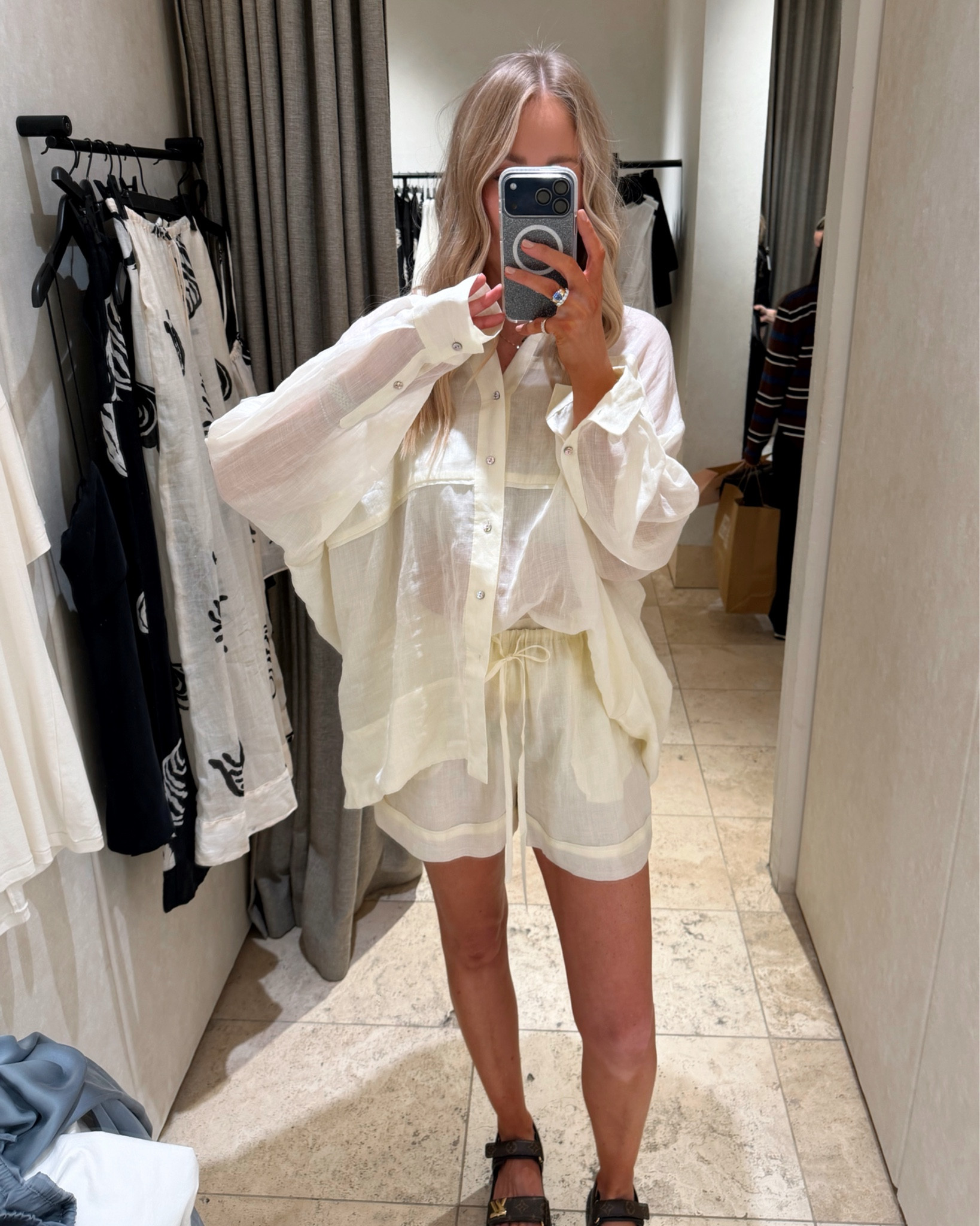 3 items to freshen up your Summer wardrobe! 

I’m wearing a size 10 in all styles - the shirt is super oversized, so size down if you don’t love an oversized look. Xx

#LTKfestive #LTKaustralia #LTKsummer