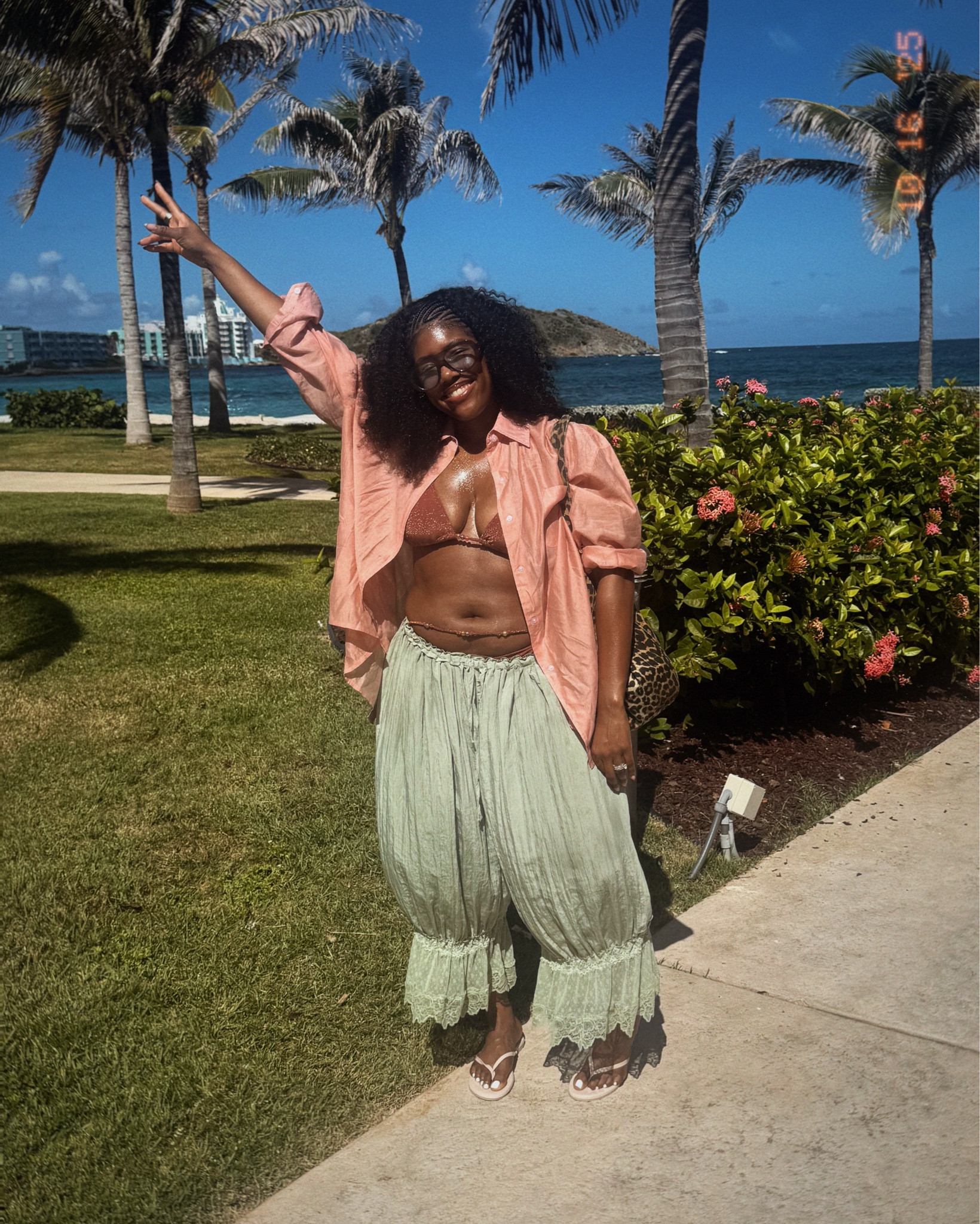 A lil boho beach vibe ✨ I had no idea how much wear I’d get out of these Free People bloomers when I picked them up but here we are on our millionth wear 😂. 

#LTKStyleTip