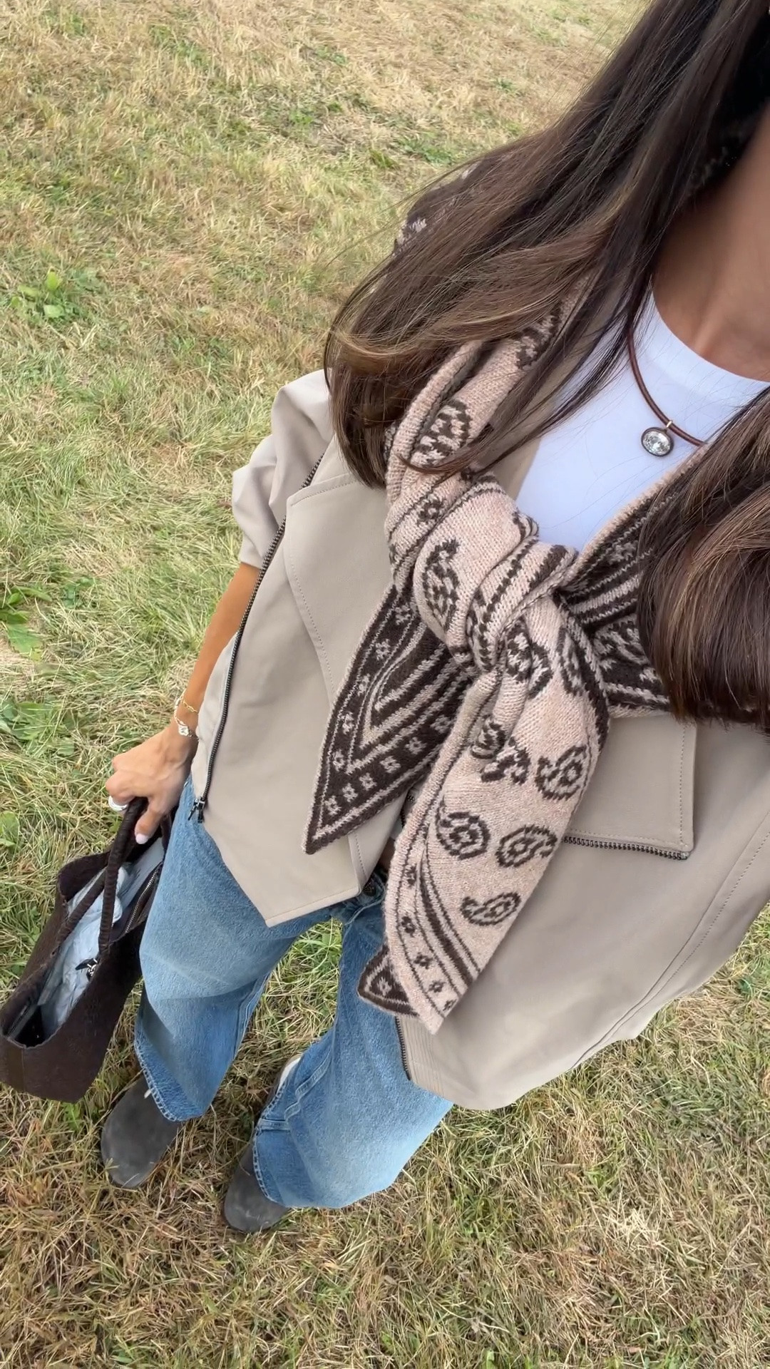 What I wore to the Apple orchard tonight 🍎🍂
Scarf is reversible 😍
Jacket: true to size (S)
Jeans: tts (26)
Clogs: sizes up for half sizes

Jacket and tote on sale!!

#LTKSaleAlert #LTKSeasonal #LTKootd