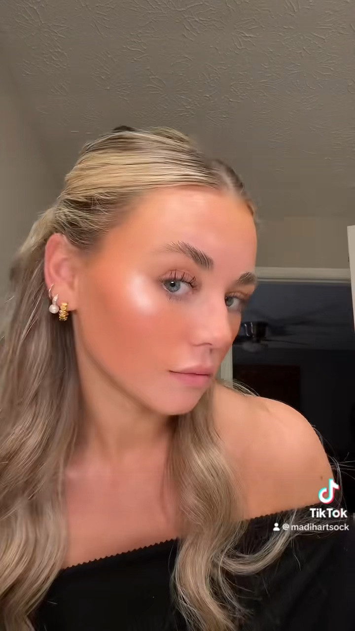 Beauty products, makeup, hair, everyday makeupp

#LTKBeauty #LTKFindsUnder50 #LTKGiftGuide