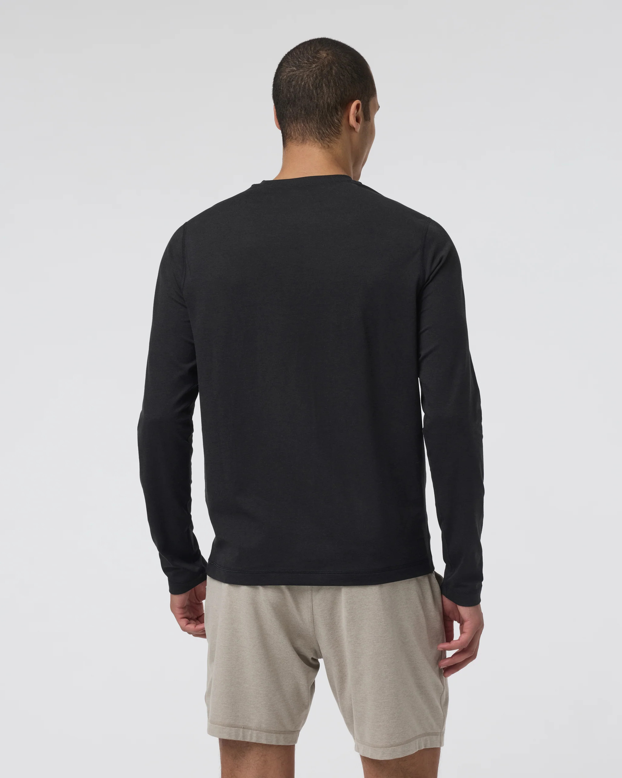 Long Sleeve Ponto Performance Tee | Black Heather | Vuori | Vuori Clothing (US & Canada)