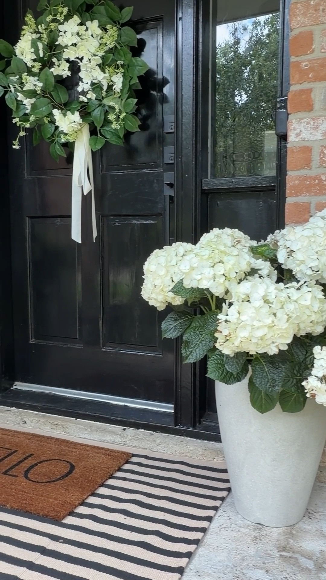 Porch Decor

Faux concrete planters, wreath, porch rug and mat

#LTKSeasonal #LTKHome