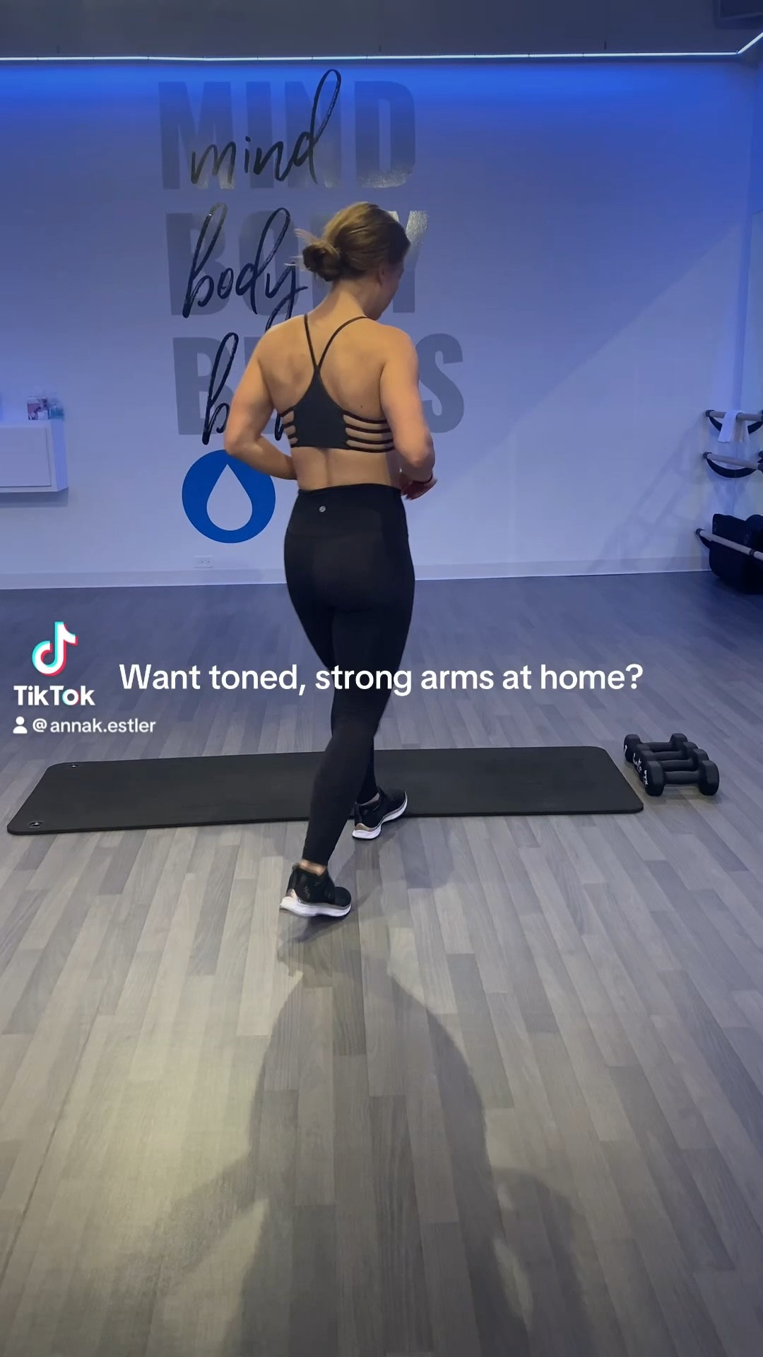 No gym necessary.  Build your dream arms for summer at home! 

For this workout:
3-4 Rounds | 10-12 Reps of Each 

I know I’m excited to wear all of my summer tanks, but first, strong arms.  You can’t buy em but you can make them at home - linking my weights from Amazon and favorite floor Stakt mat.  

Let’s get to work ladies!

#LTKActive #LTKfitnessgoals