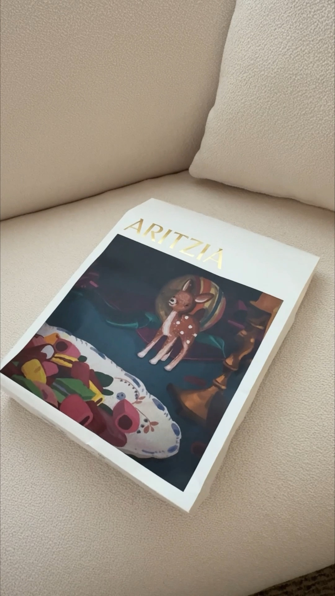 Aritzia lodge pants in navy

Size small

Petite, crepe pants, Aritzia pants, navy pants, travel pants

#LTKPetite #LTKTravel