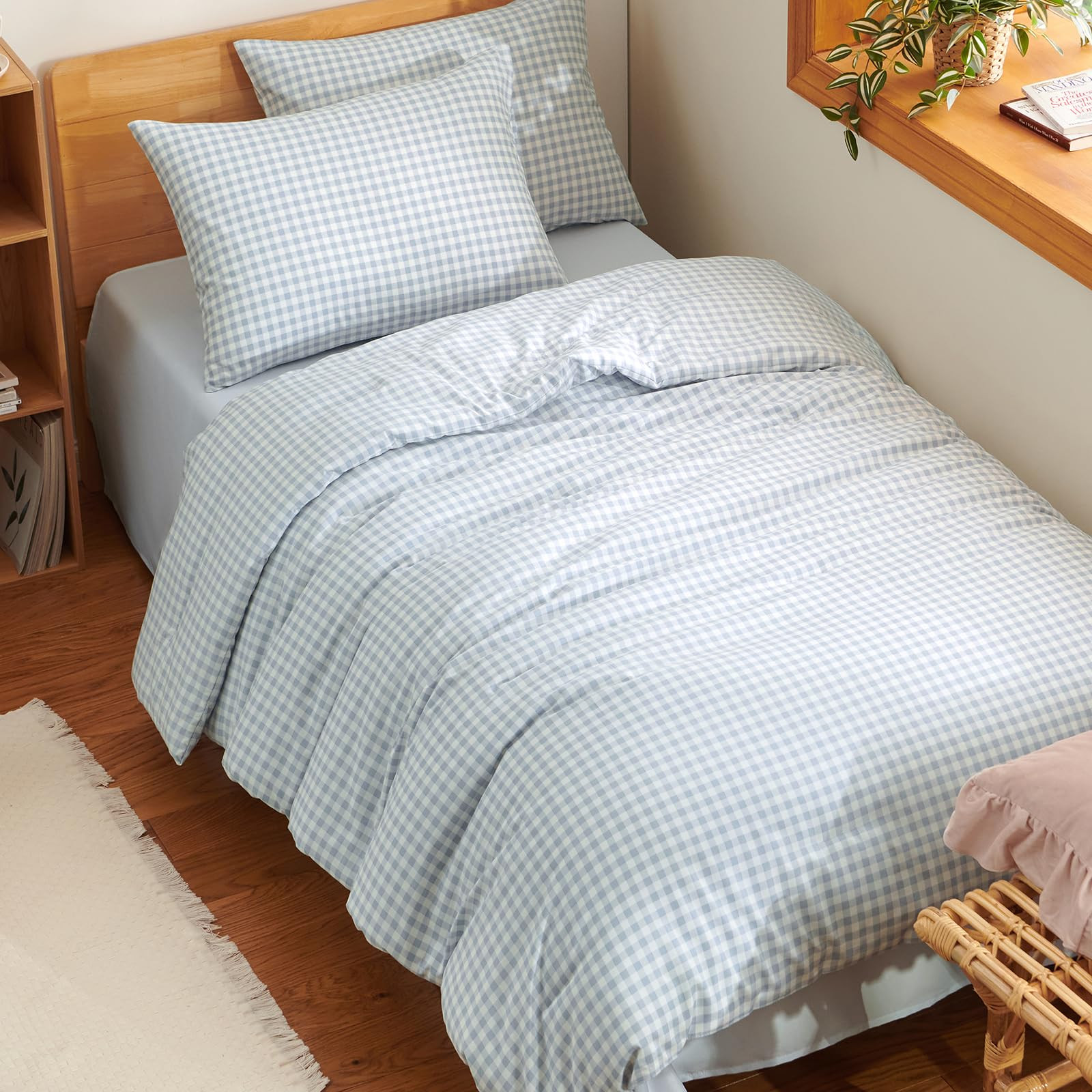 Amazon.com: Nayoroom Blue Gingham Comforter Set Twin Size Plaid Checkered Dorm Bedding Set Kids 2 Pieces Soft Lightweight Grid Comforter for All Seasons (1 Comforter, 1 Pillowcase) : Home & Kitchen | Amazon (US)