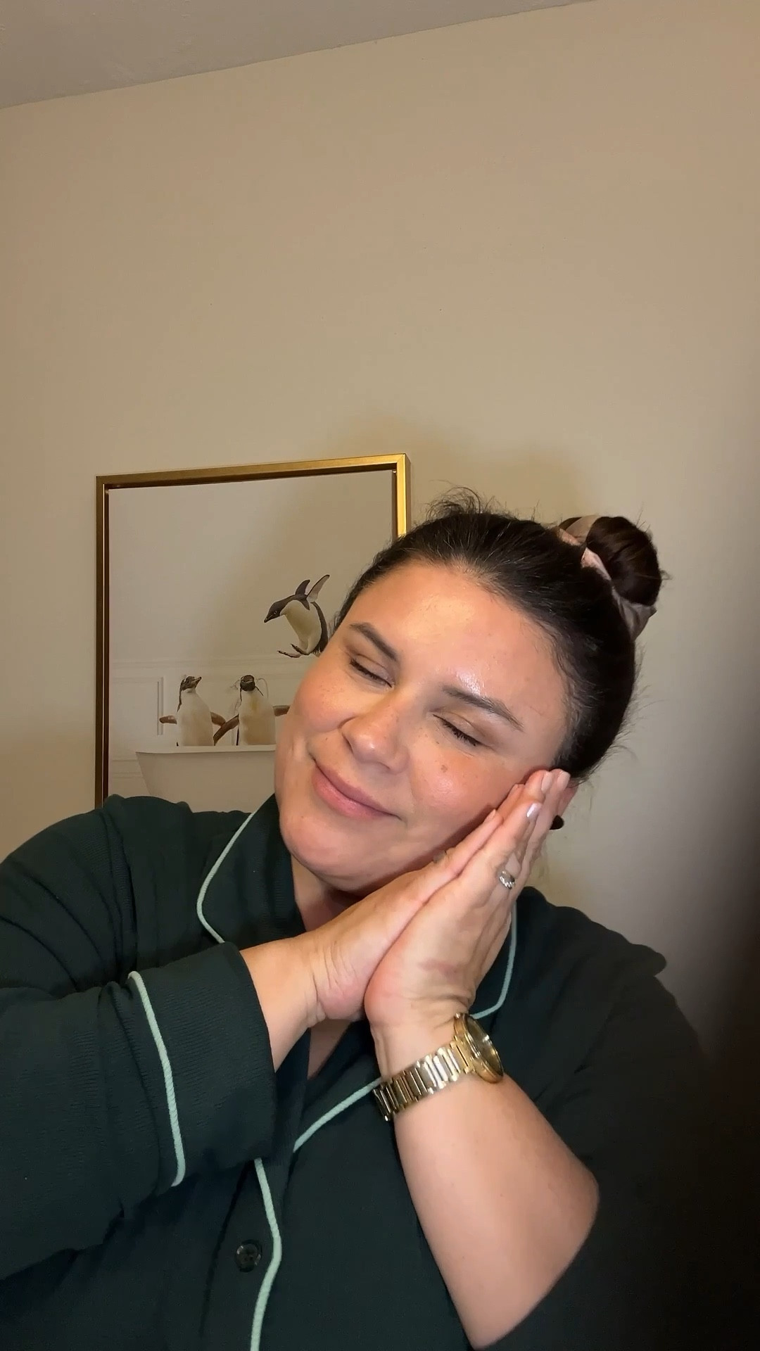 Simple hair nighttime routine for a fresh hair in the morning 🤍

#LTKGiftGuide #LTKHoliday #LTKCyberWeek