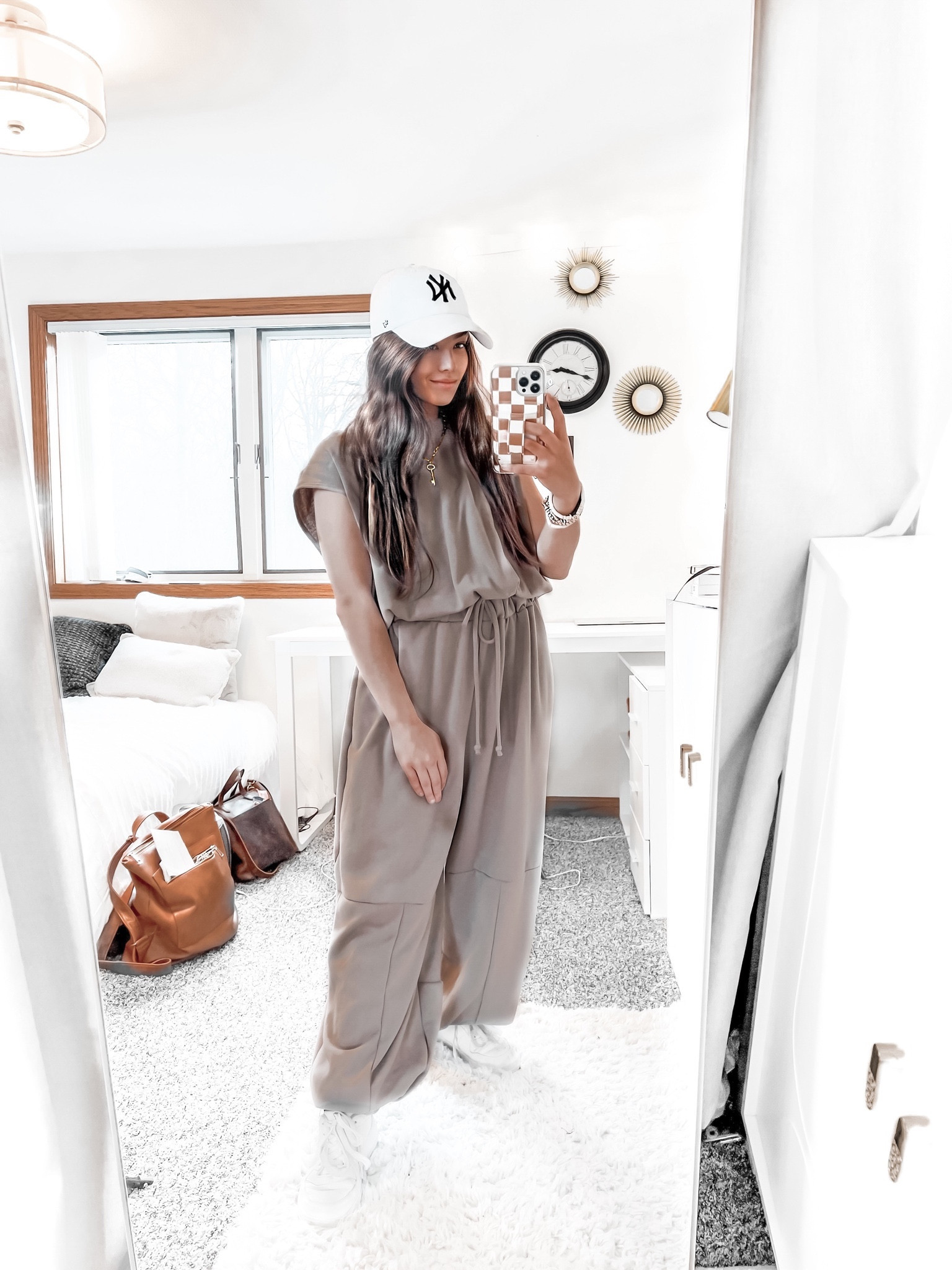 Late Mindy Maes Monday post.

Clearly this adorable jumpsuit is just a little to big and wide! Honestly though… kinda diggin the look…. But seriously, Anyone taller than 5’0 will look amazing in this and I’m sure there more people out there taller than me 🤣🤣🤣

#LTKfindsunder50 #LTKstyletip #LTKfindsunder100