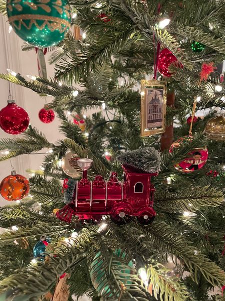 Target has the cutest $3 & $5 ornaments that are perfect for kids, family’s or a fun children’s tree 

Christmas train ornament

#LTKHoliday #LTKfindsunder50 #LTKkids