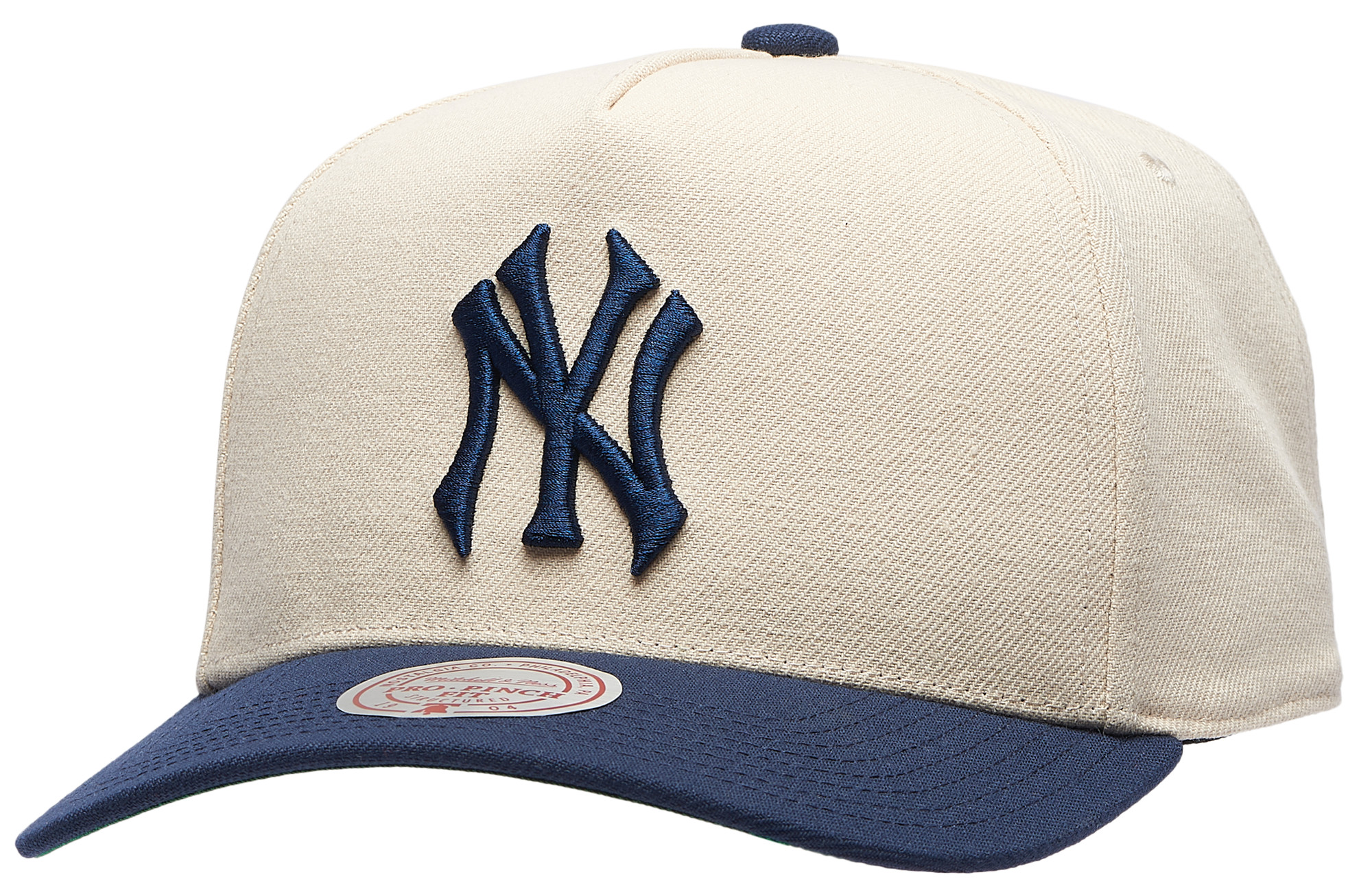 Mitchell & Ness Yankees Off White Pro Pinch Cap | Champs Sports