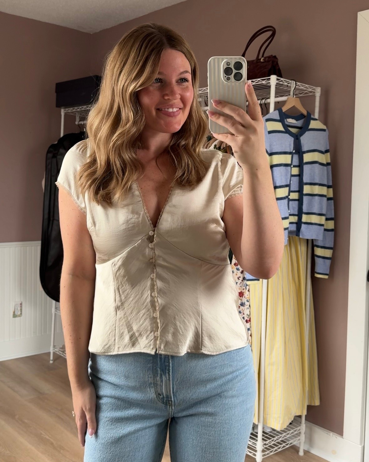the prettiest satin blouse i’ve ever seen

#LTKmomlife #LTKMidsize #LTKootd